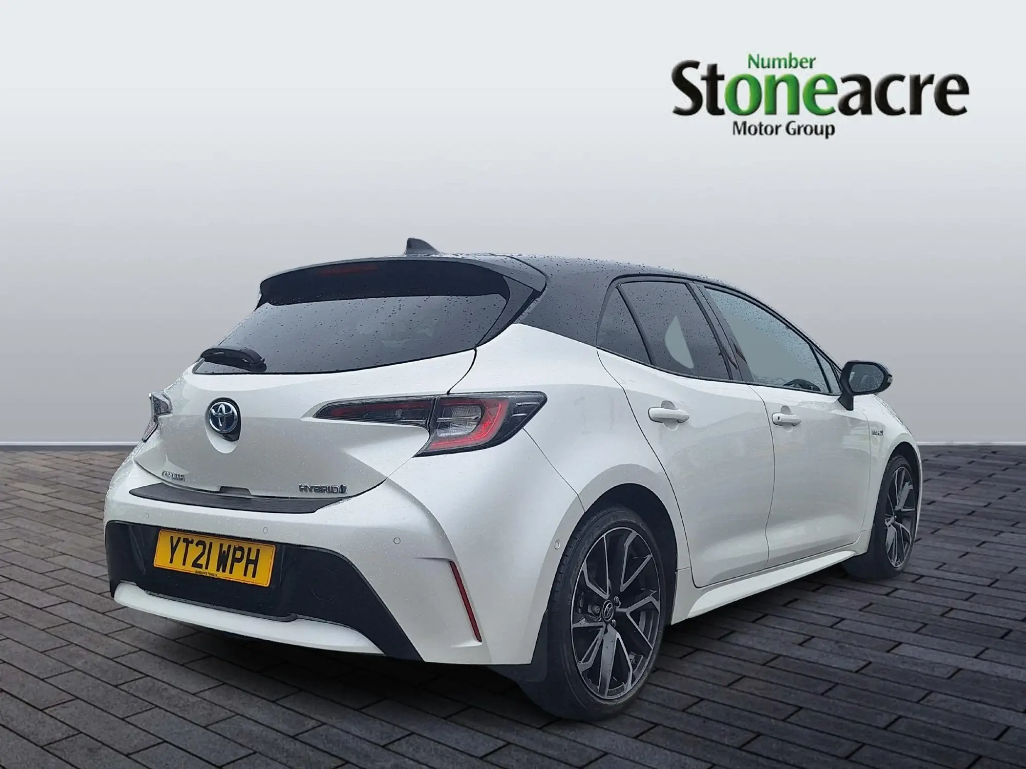 Toyota Corolla Hatchback Image 3
