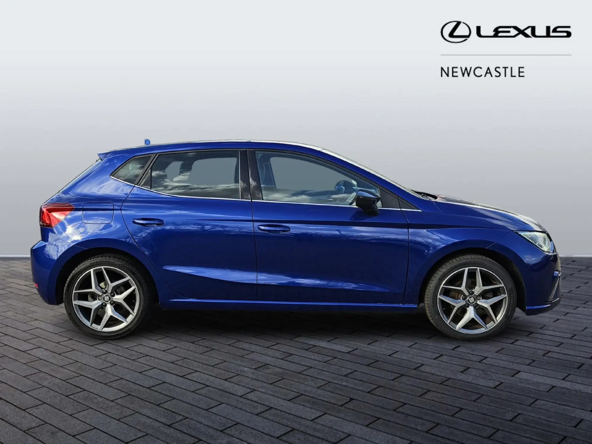 SEAT Ibiza 1.0 TSI XCELLENCE Lux Euro 6 (s/s) 5dr GPF BD69XYU Image 2