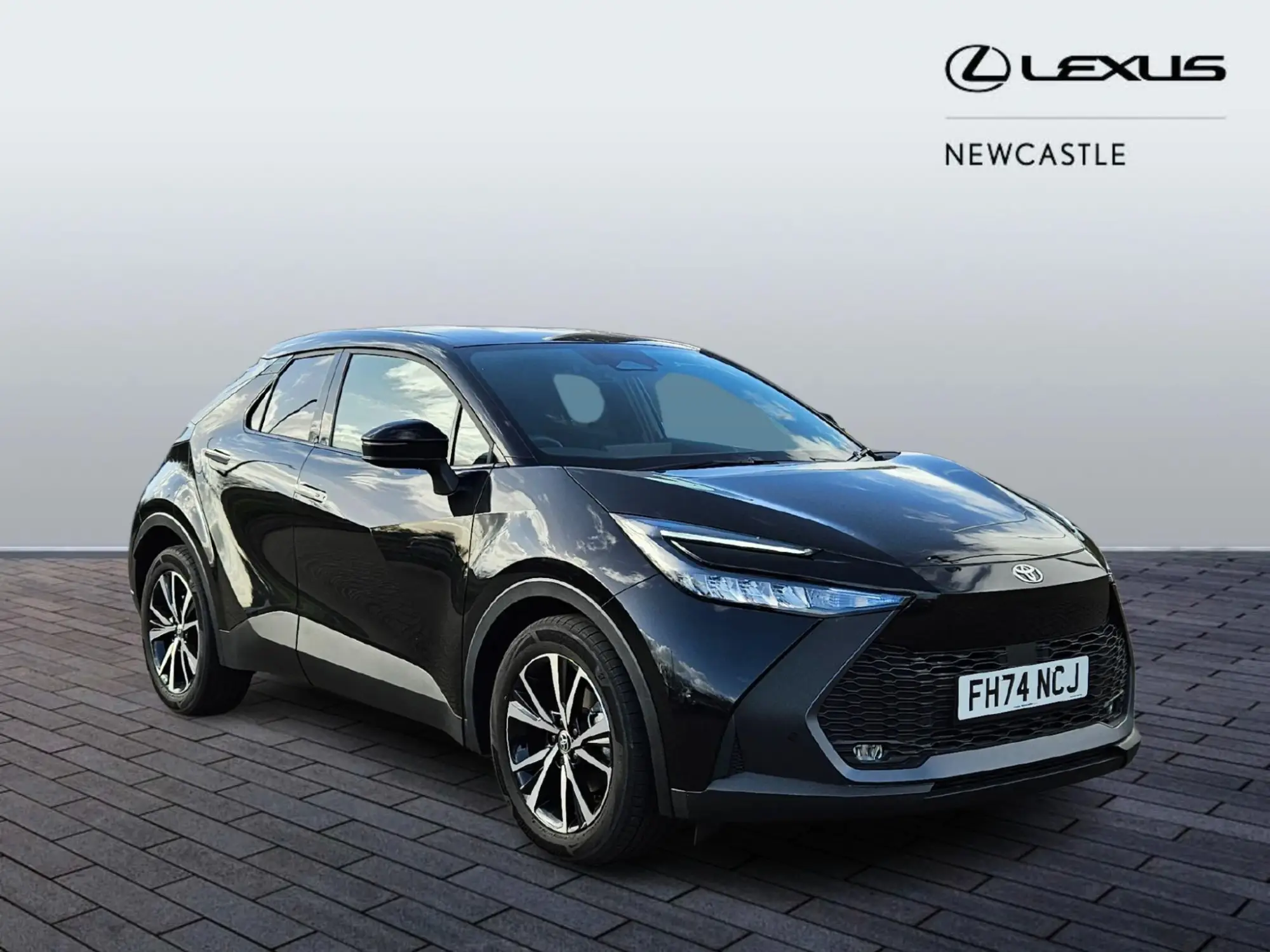 Toyota C-HR Self-Charging Hybrid 1.8 VVT-h Design CVT Euro 6 (s/s) 5dr FH74NCJ Image 1