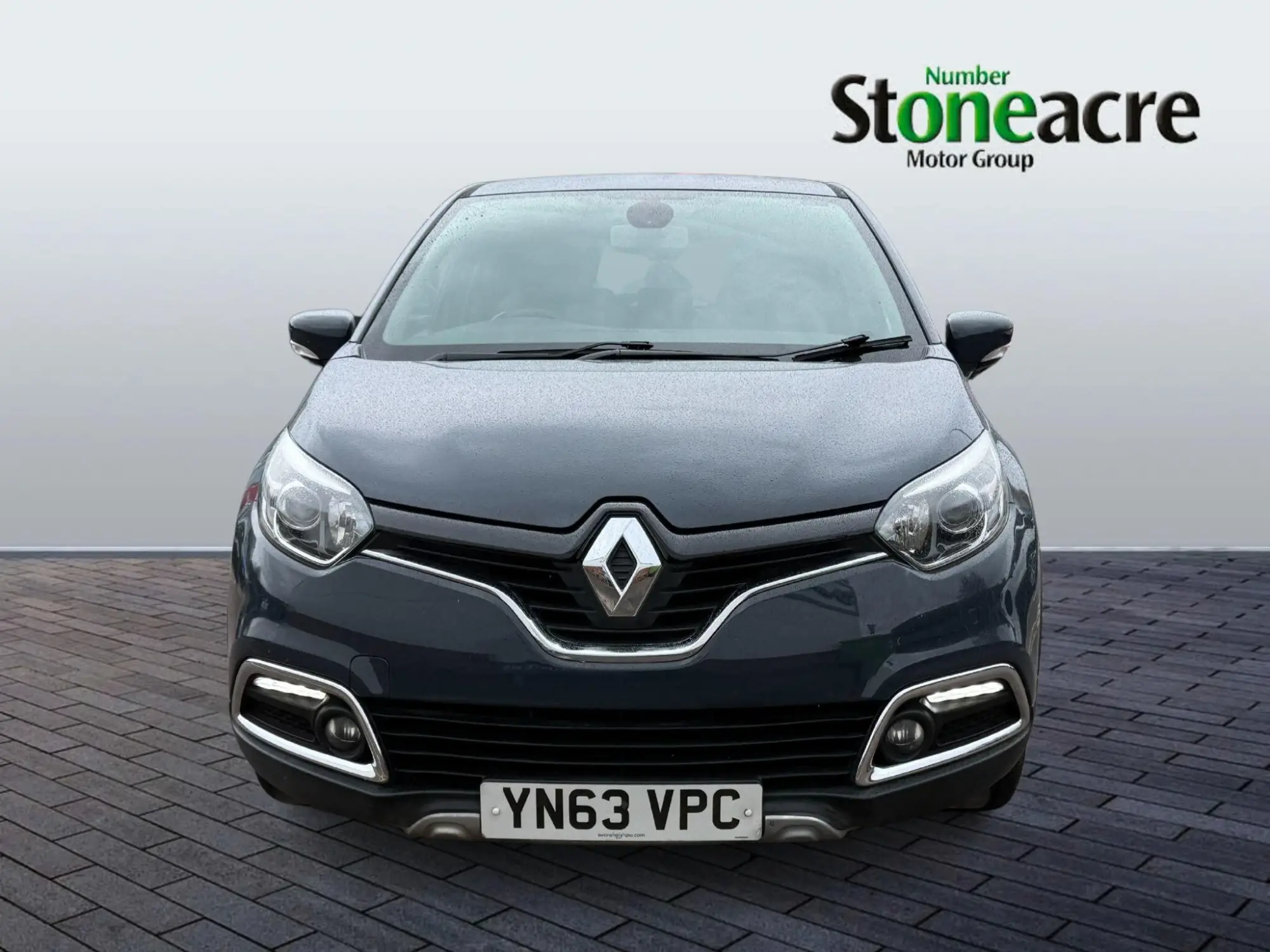 Renault Captur Dynamique S MediaNav dCi 90 Stop & Start YN63VPC Image 2