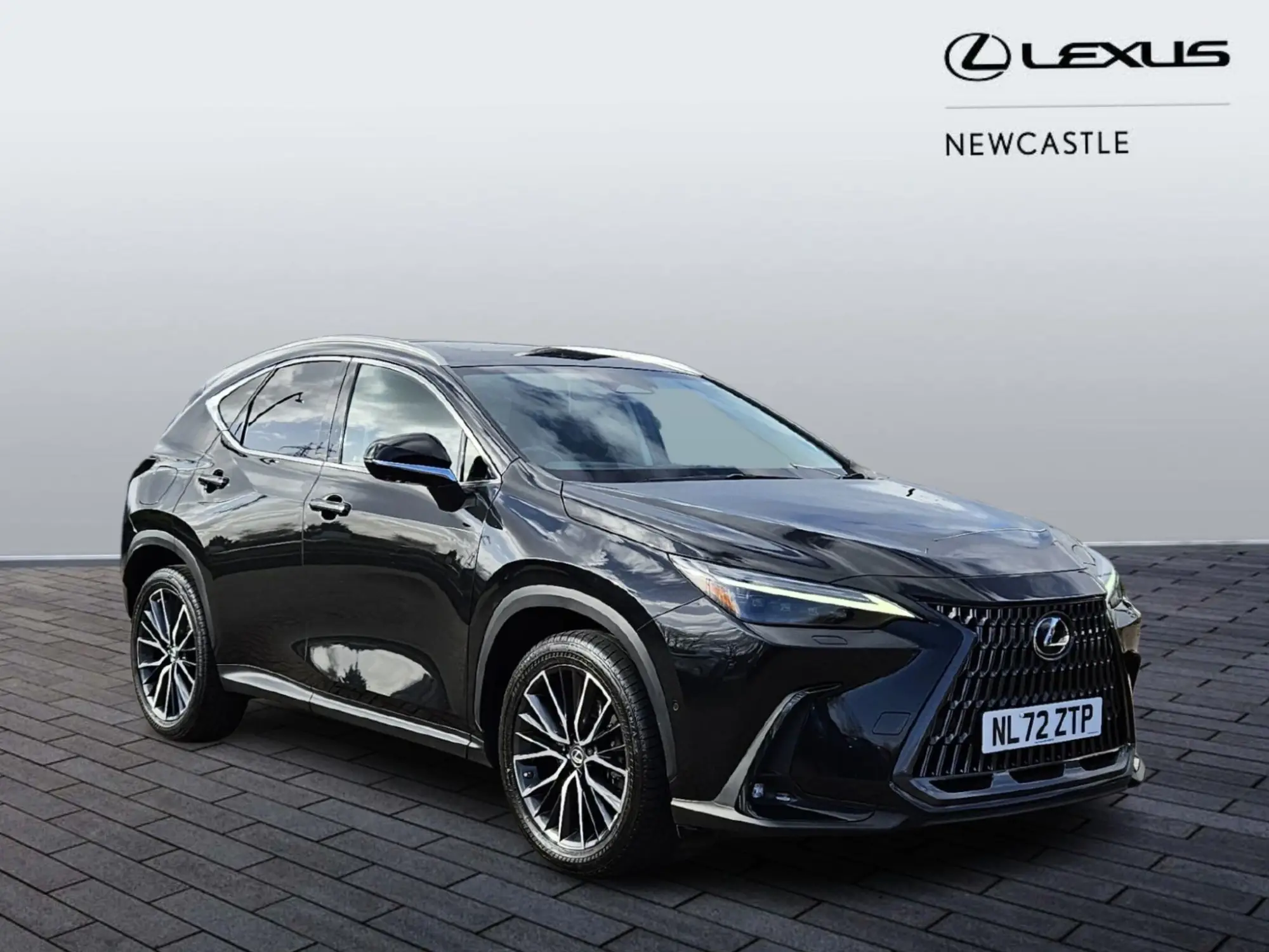 Lexus NX Self-Charging Hybrid 2.5 450h+ 18.1kWh Takumi E-CVT 4WD Euro 6 (s/s) 5dr NL72ZTP Image 1