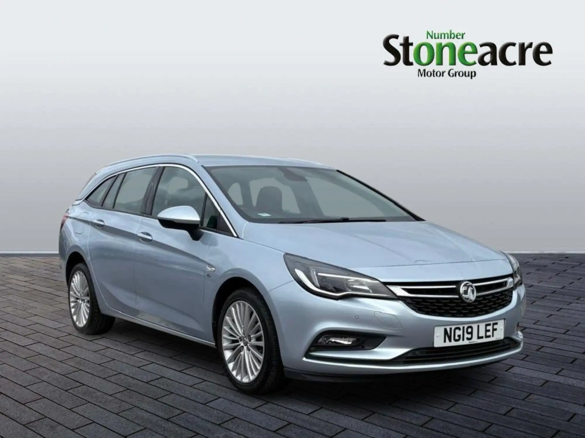 Vauxhall Astra Sports Tourer 1.4i Turbo Elite Nav Sports Tourer Euro 6 5dr NG19LEF Image 1