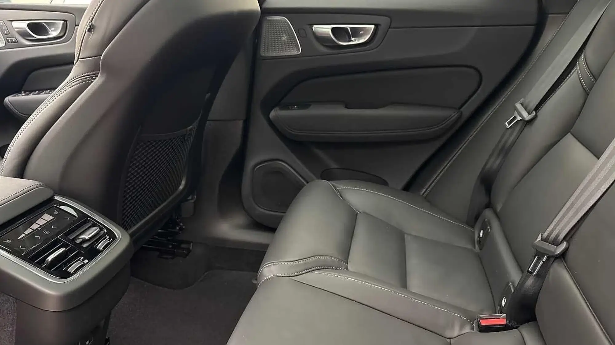 Volvo XC60 Image 12 Volvo XC60 Image 12