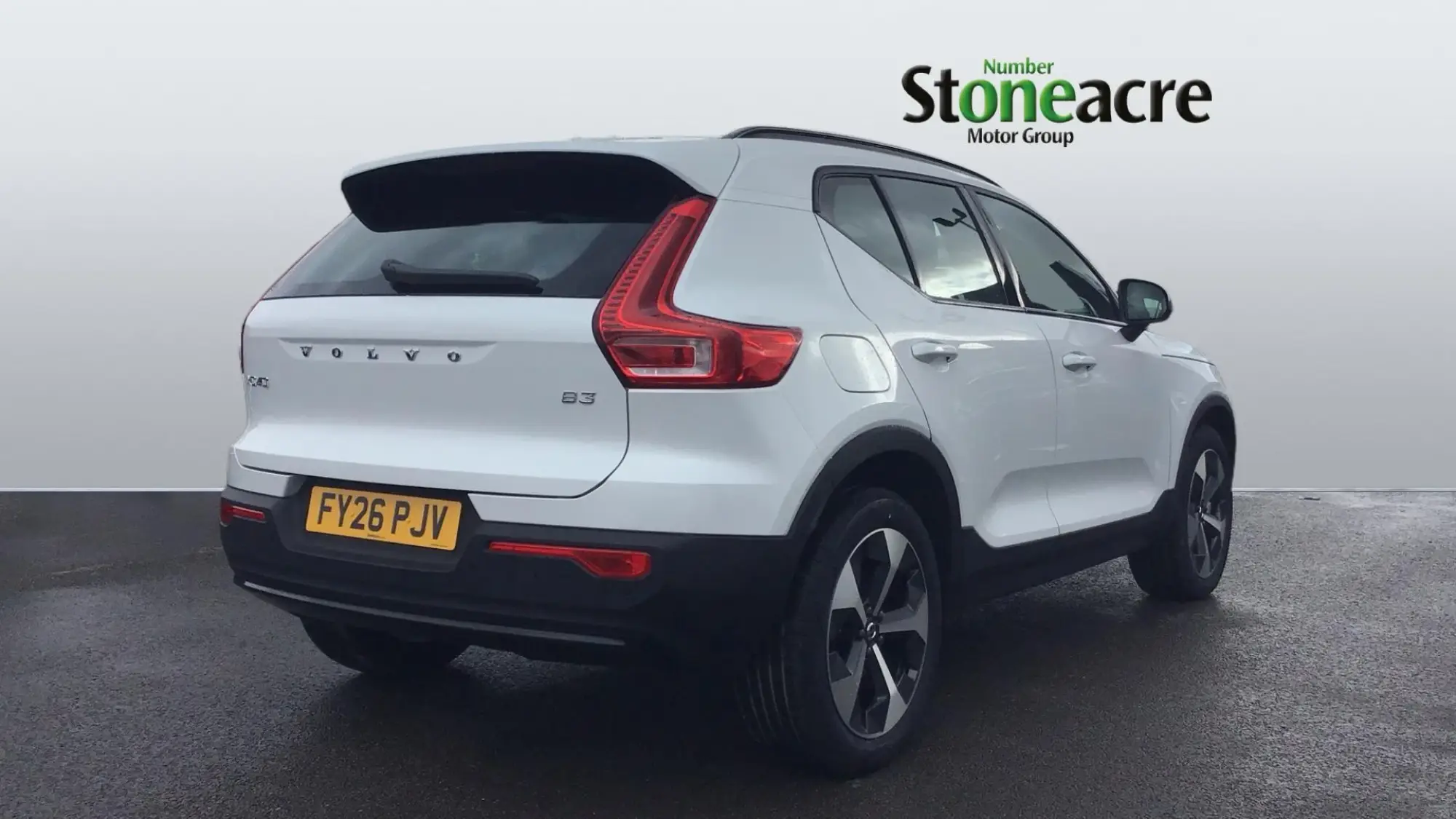 Volvo XC40 2.0 B3P Plus Dark 5dr Auto FY26PJV Image 2