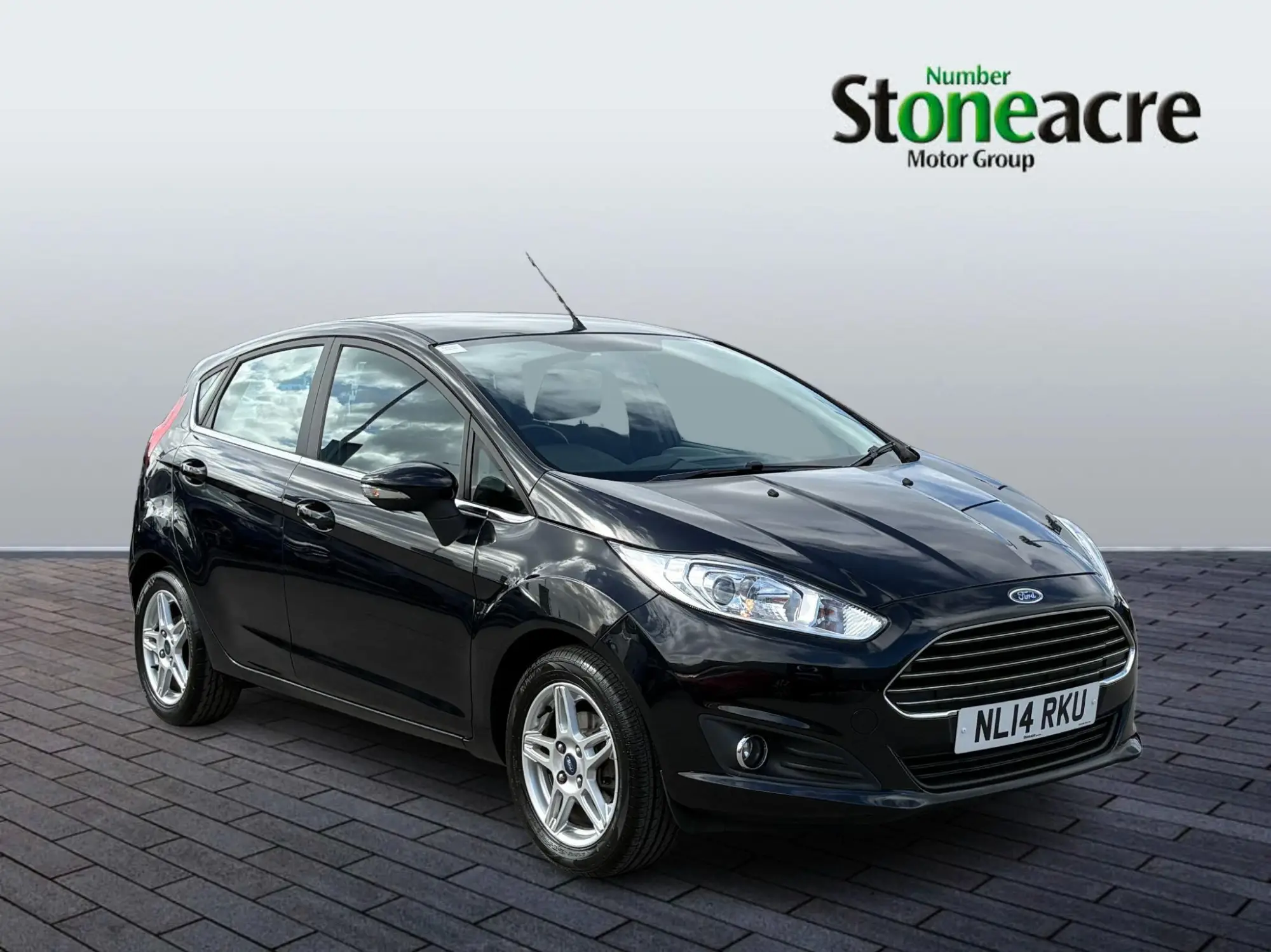 Ford Fiesta 1.25 Zetec Hatchback 5dr Petrol Manual Euro 5 (82 ps) NL14RKU Image 1