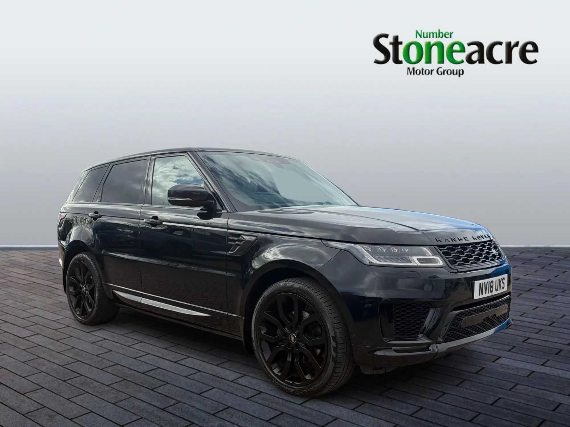 Land Rover Range Rover Sport 3.0 SD V6 Autobiography Dynamic SUV 5dr Diesel Auto 4WD Euro 6 (s/s) (306 ps) NV18UKS Image 1