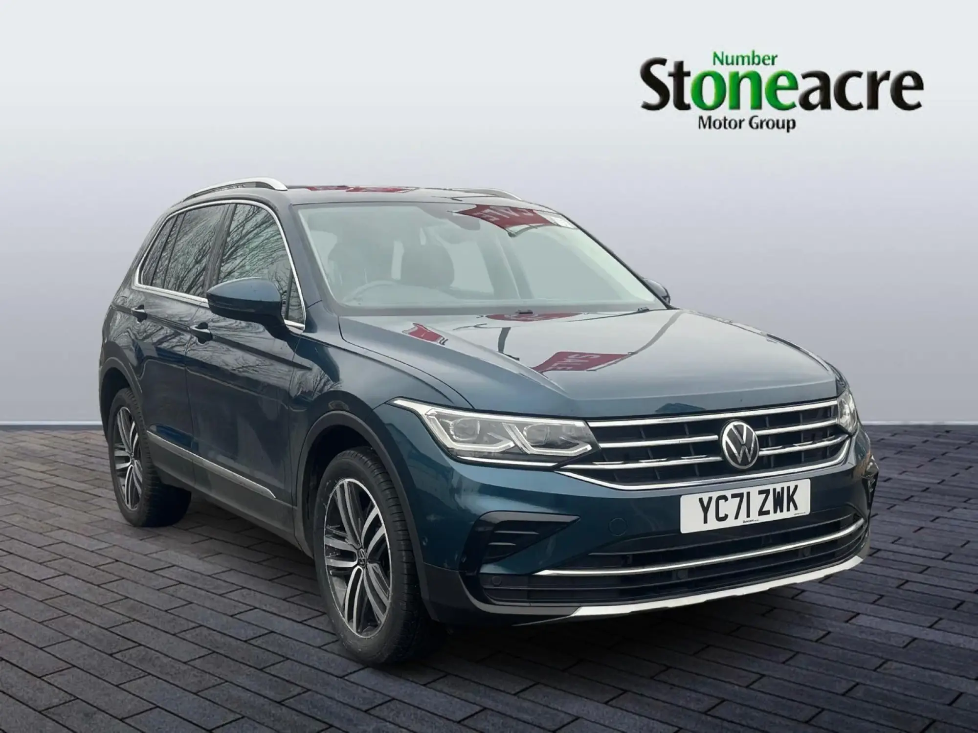 Volkswagen Tiguan 1.4 TSI 13kWh Elegance DSG Euro 6 (s/s) 5dr YC71ZWK Image 1