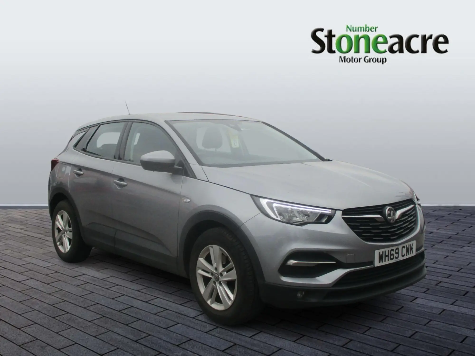 Vauxhall Grandland X 1.2 Turbo GPF SE SUV 5dr Petrol Manual Euro 6 (s/s) (130 ps) WH69CWK Image 1