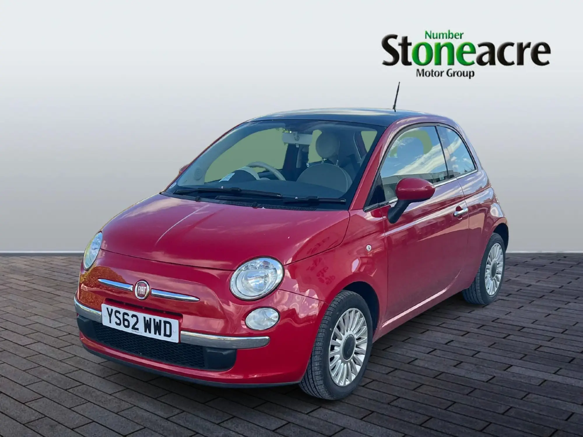 Fiat 500 1.2 Lounge Euro 4 3dr YS62WWD Image 3