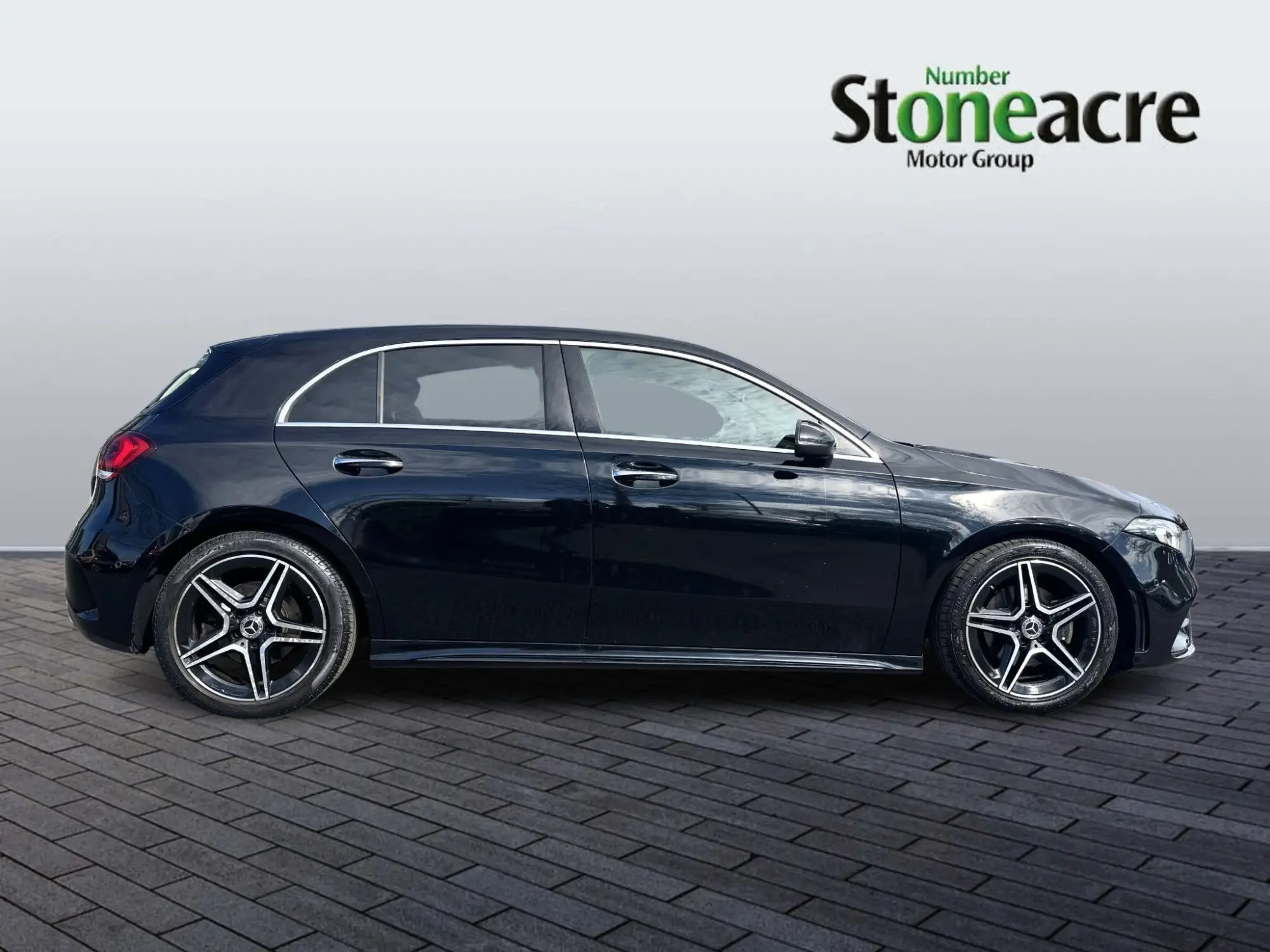 Mercedes-Benz A-Class A200 AMG Line Premium 5dr Auto XL08LOZ Image 2