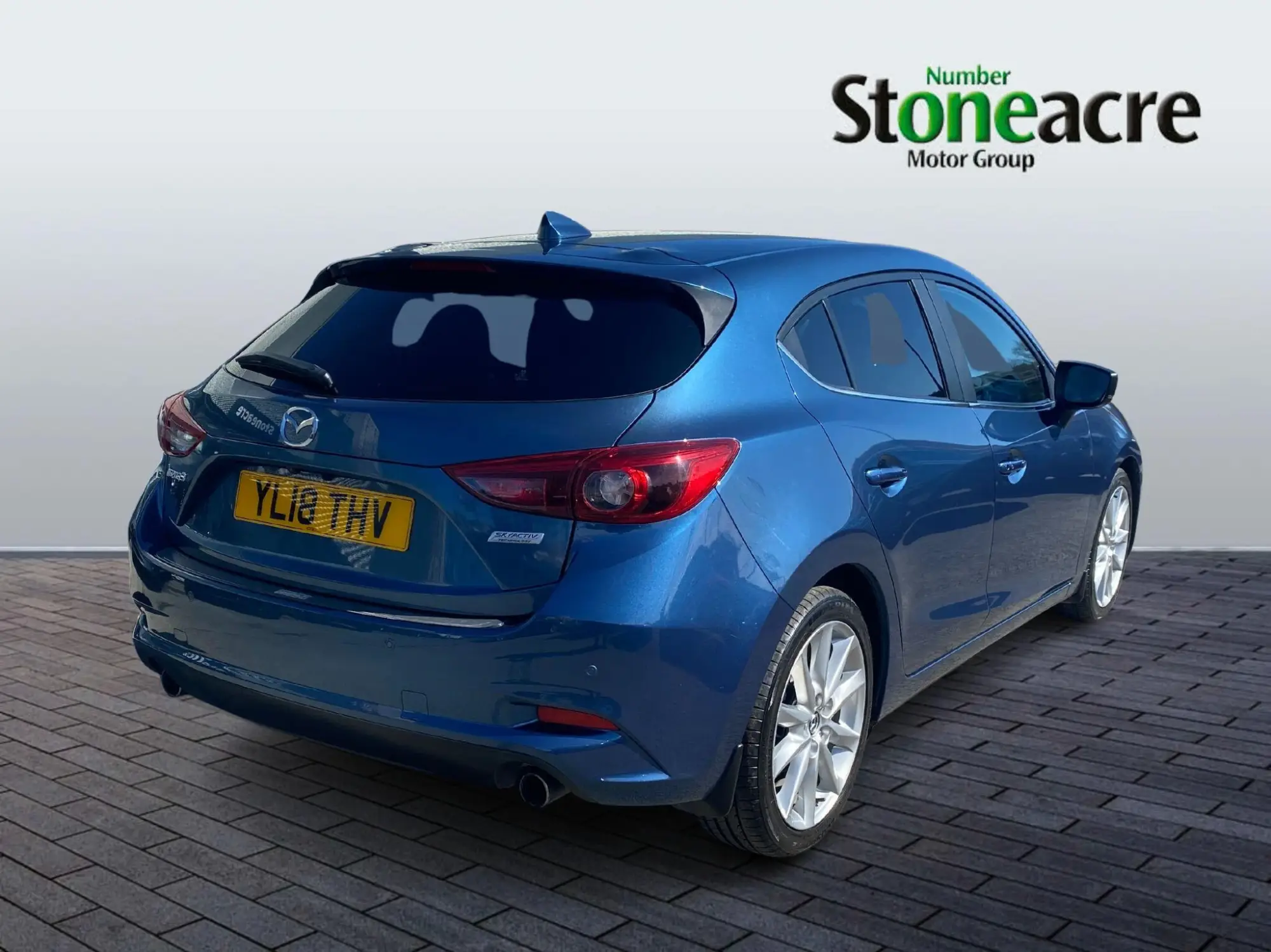 Mazda 3 2.0 SKYACTIV-G Sport Nav Hatchback 5dr Petrol Auto Euro 6 (s/s) (121 ps) YL18THV Image 3