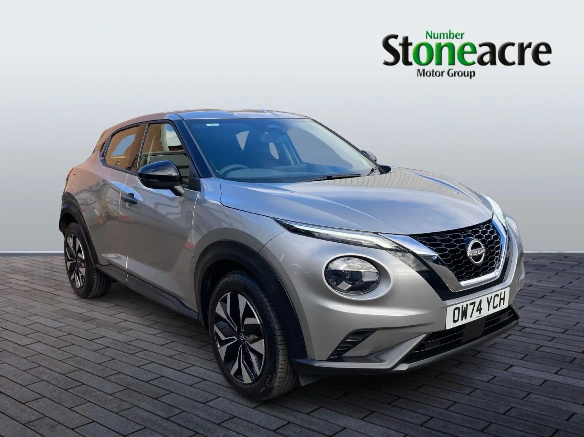 Nissan Juke 1.0 DIG-T Acenta Premium Euro 6 (s/s) 5dr OW74YCH Image 1