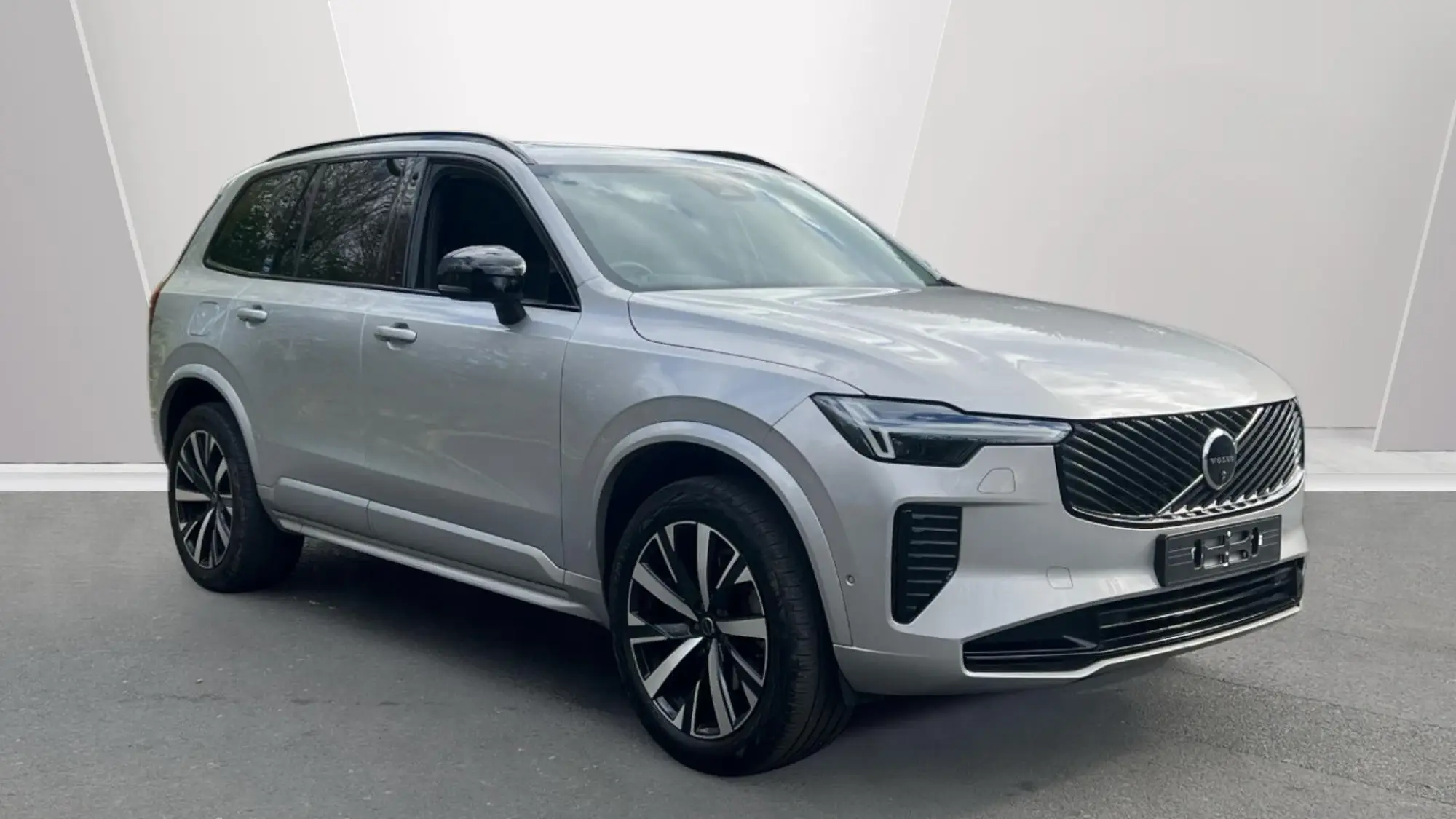 Volvo XC90 2.0 B5 MHEV Plus Auto 4WD Euro 6 (s/s) 5dr S20ADG Image 1