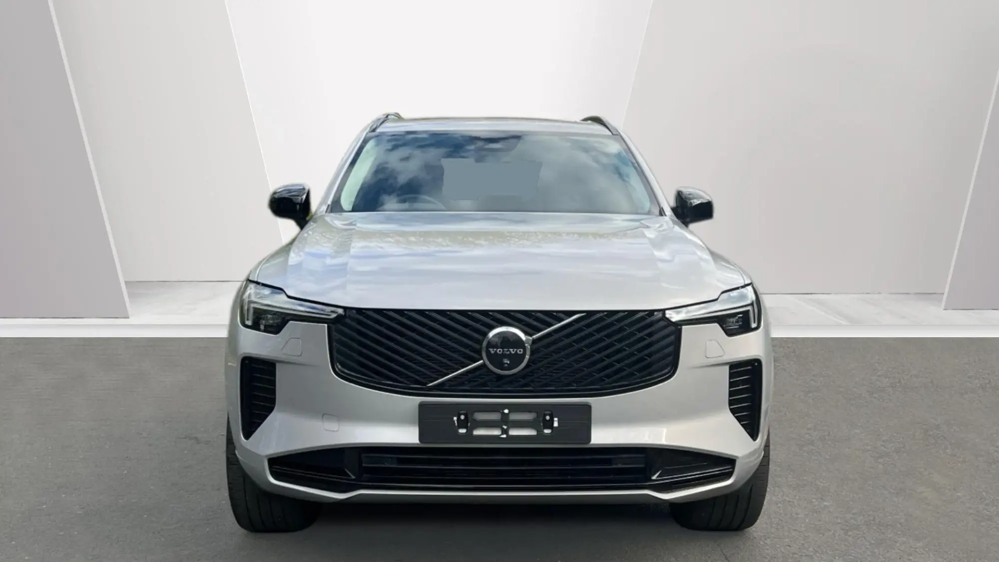 Volvo XC90 2.0 B5 MHEV Plus Auto 4WD Euro 6 (s/s) 5dr S20ADG Image 2