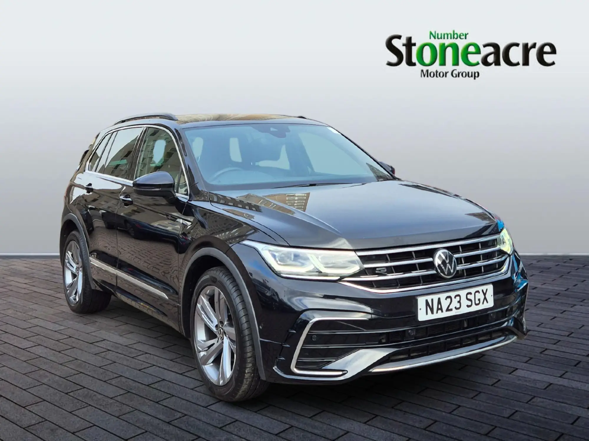 Volkswagen Tiguan 1.5 TSI R-Line Edition DSG Euro 6 (s/s) 5dr NA23SGX Image 1