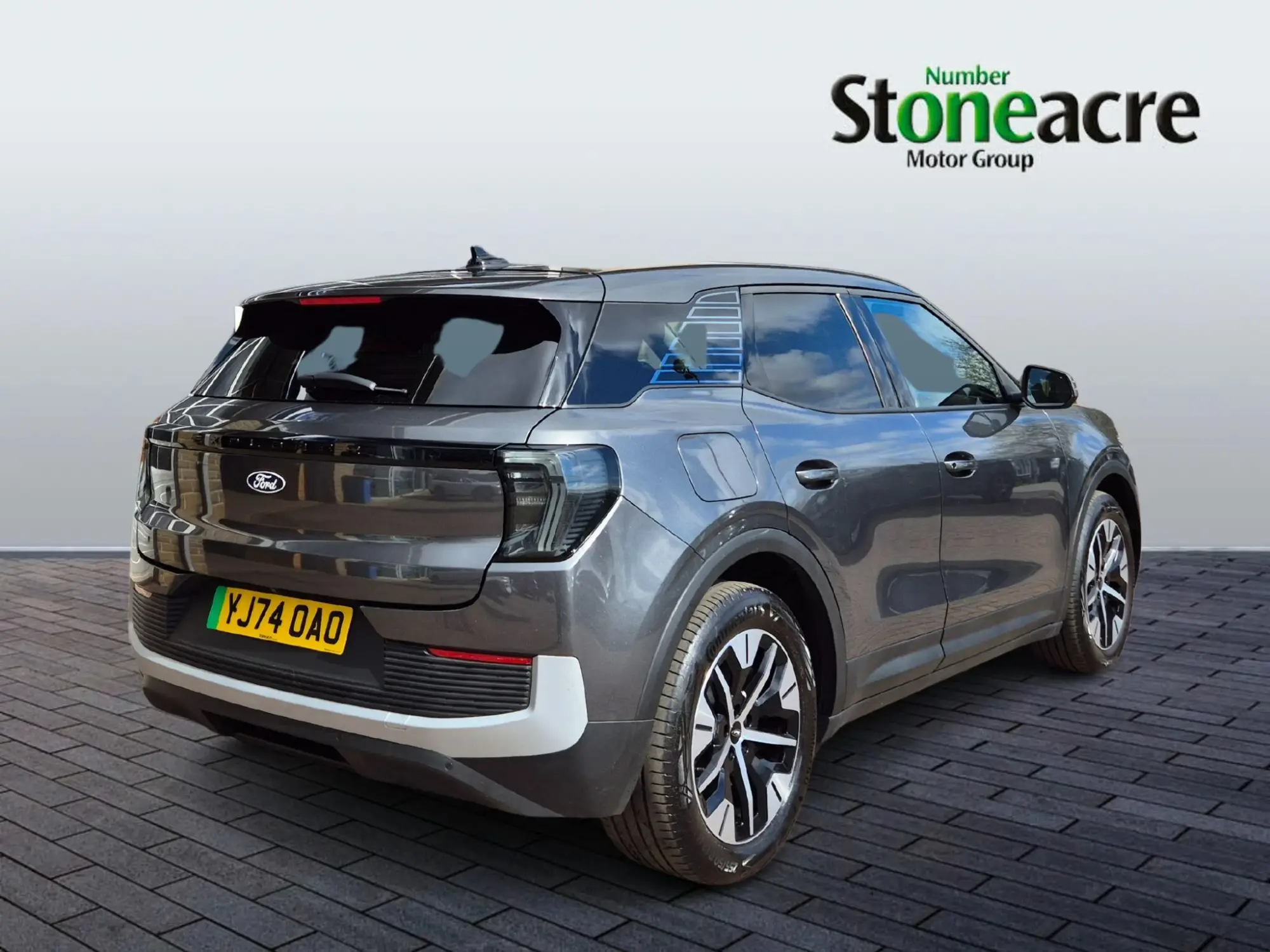 Ford Explorer Extended Range 77kWh Select Auto 5dr YJ74OAO Image 3