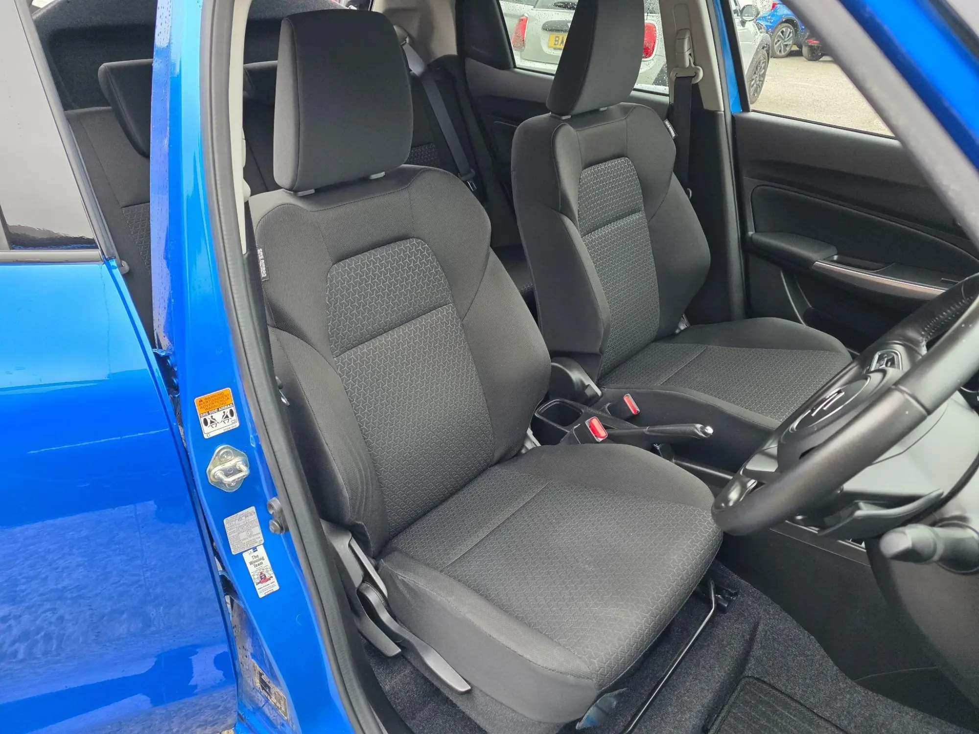 Suzuki Swift Image 14
