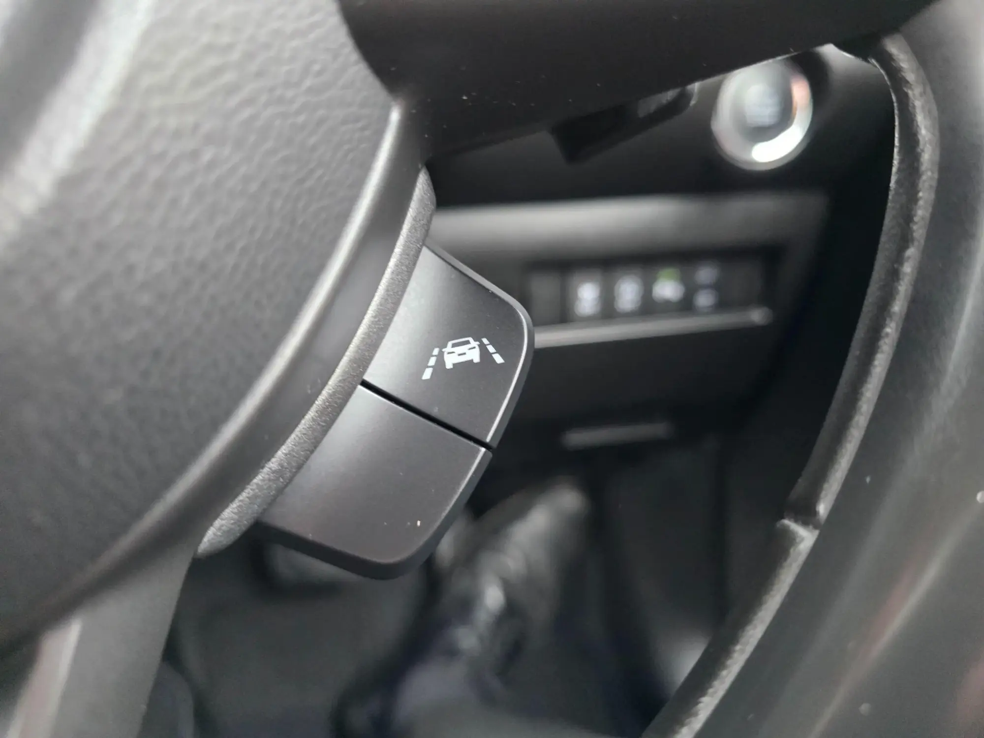 Suzuki Swift Image 18