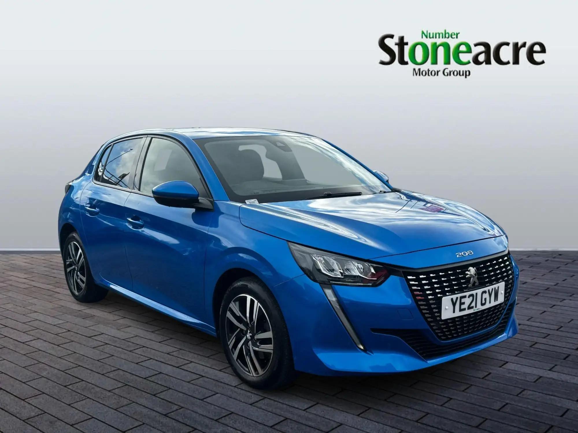 Peugeot 208 1.2 PureTech 100 Allure 5dr YE21GYW Image 1
