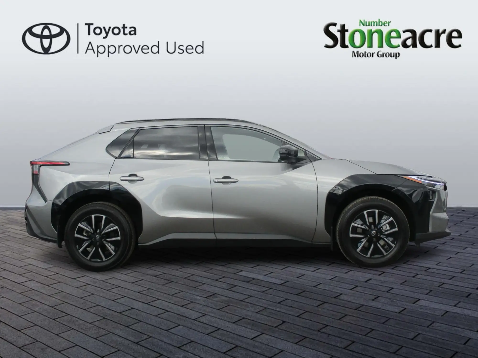 Toyota bZ4X 73.1kWh Design Auto 5dr NA75JYR Image 2