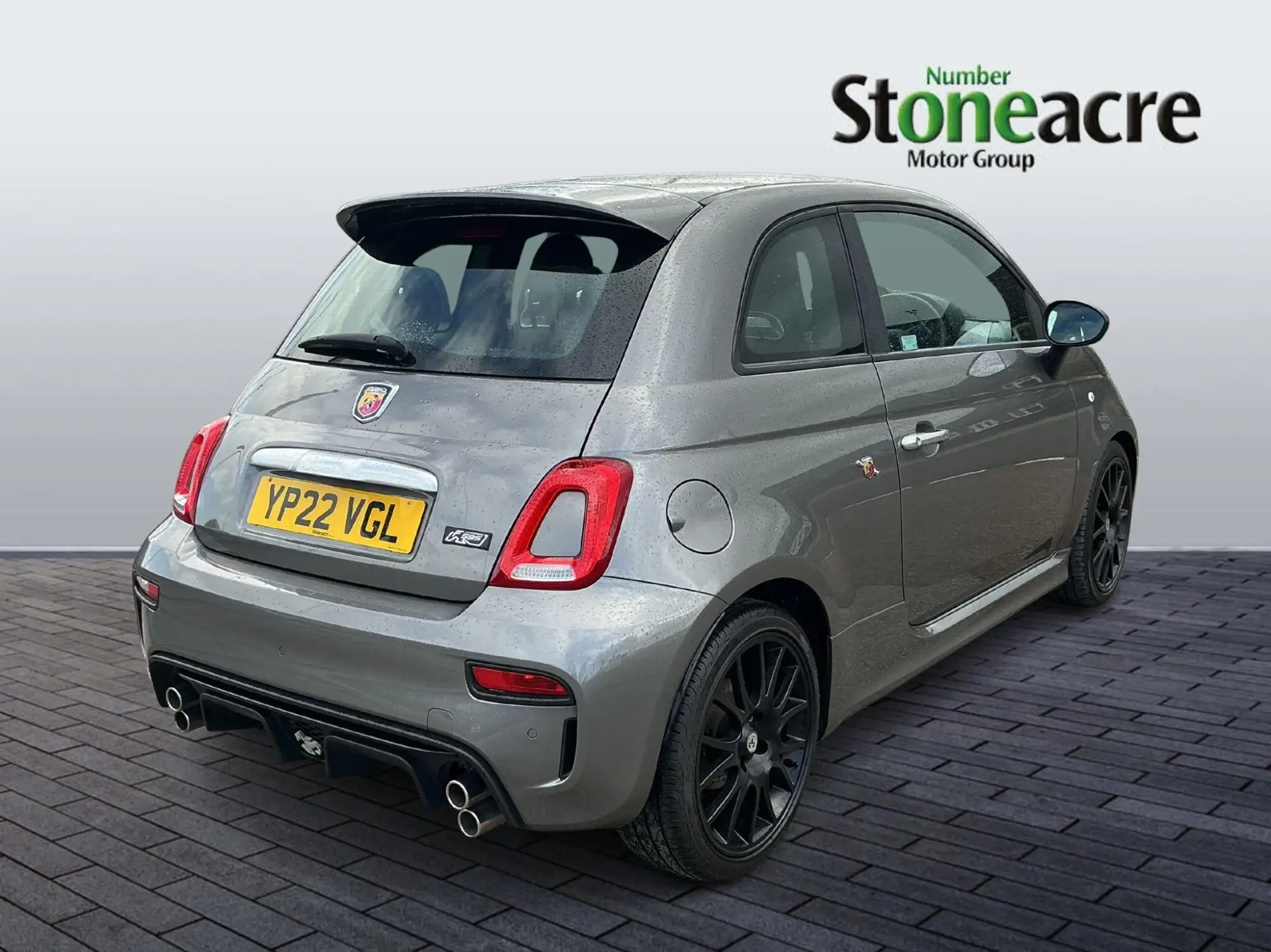 Abarth 595 F595 1.4 Tjet 165hp YP22VGL Image 3