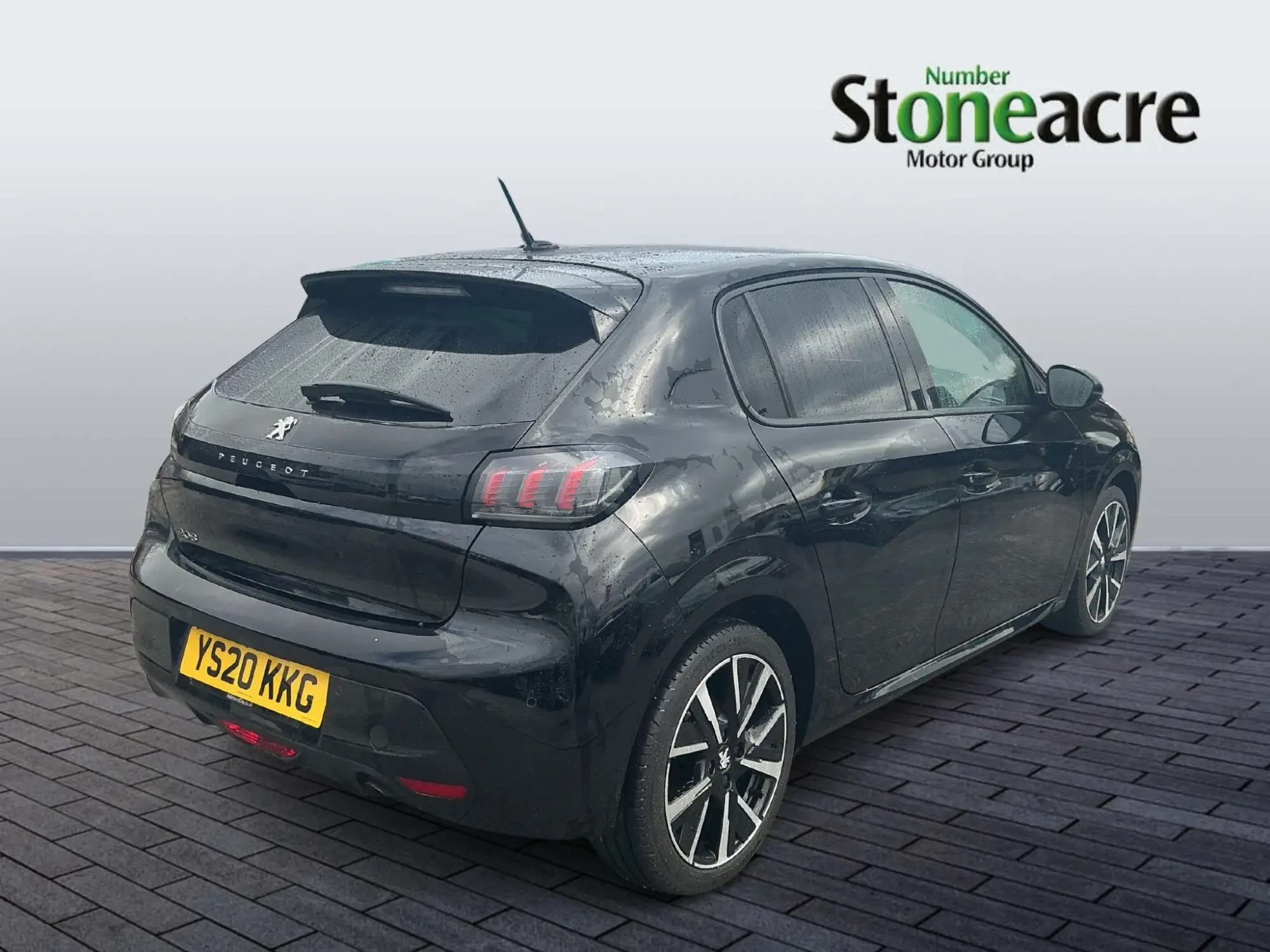 Peugeot 208 1.2 PureTech Allure Premium Hatchback 5dr Petrol Manual Euro 6 (s/s) (100 ps) YS20KKG Image 3