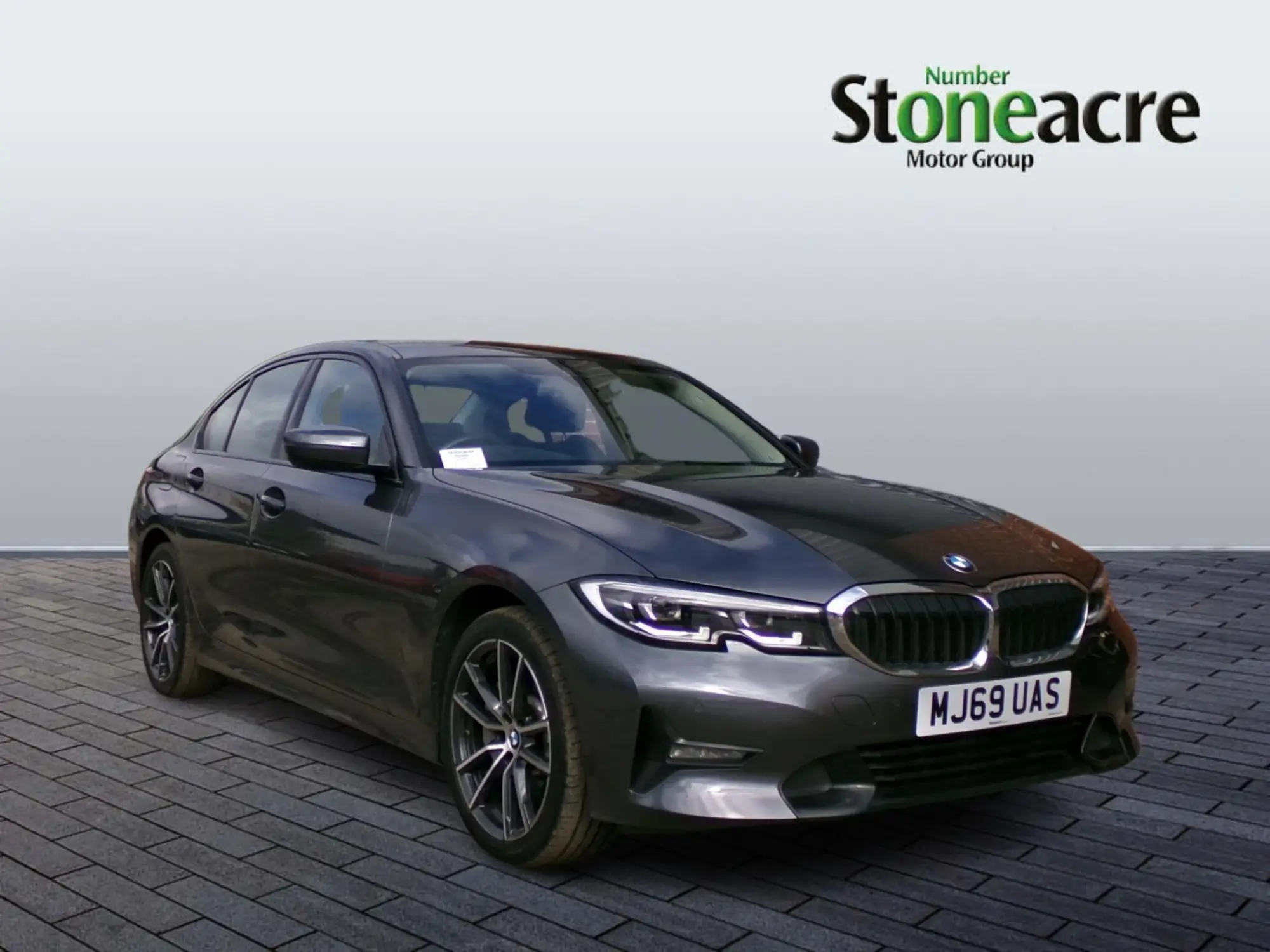 BMW 3 Series 2.0 330e 12kWh Sport Pro Auto Euro 6 (s/s) 4dr MJ69UAS Image 1