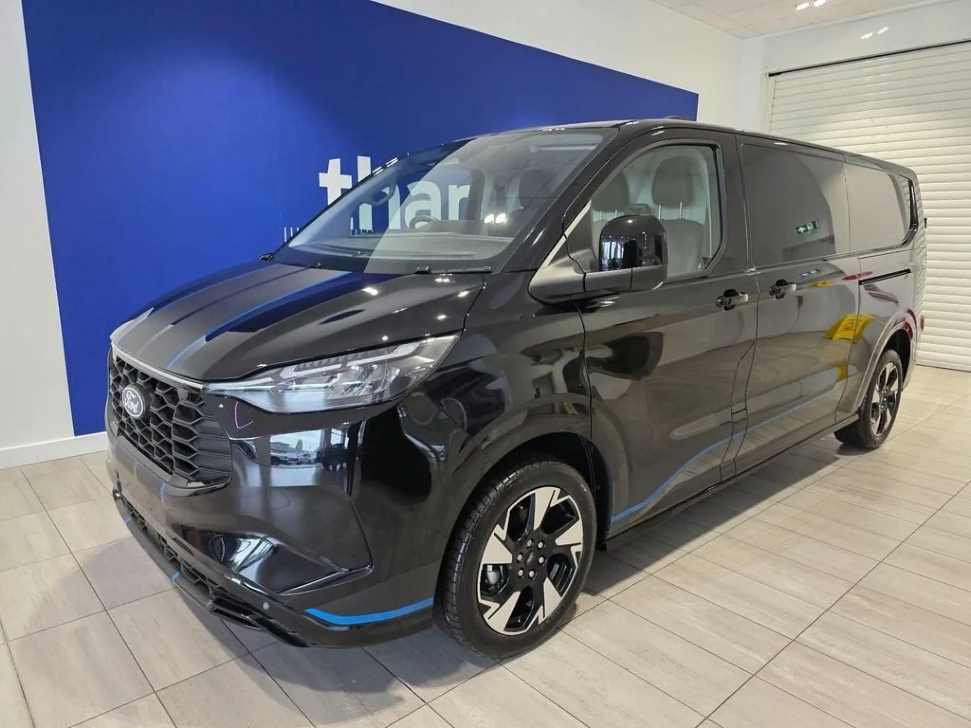 Ford Transit Custom Image 1