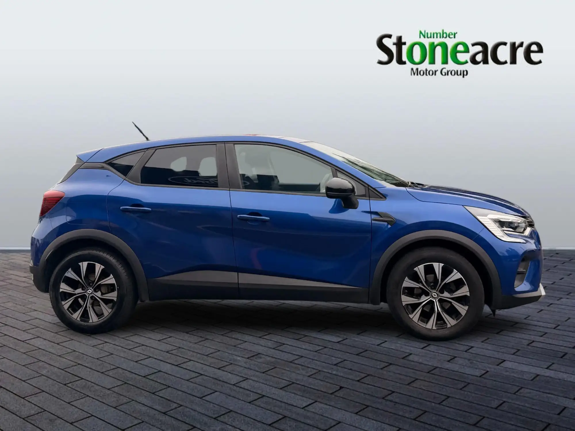 Renault Captur Evolution TCe 90 MY22 YGZ3693 Image 2