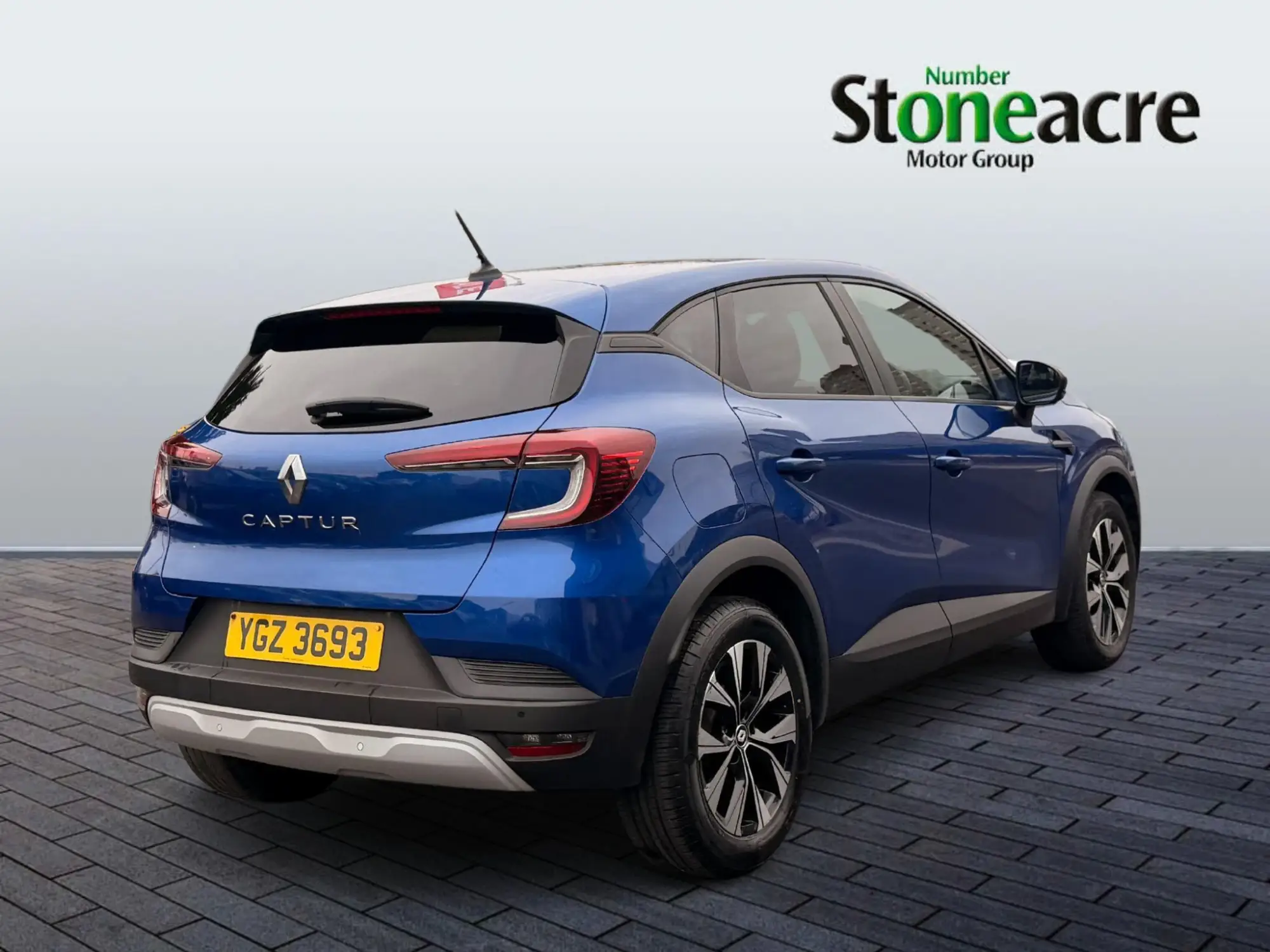 Renault Captur Evolution TCe 90 MY22 YGZ3693 Image 3
