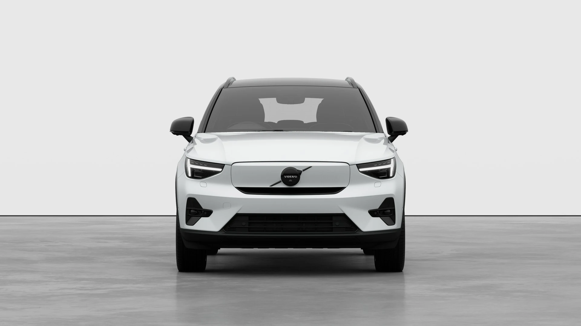 Volvo EX40 325kW TM Perf Plus Black Edition 82kWh 5dr Auto Image 2