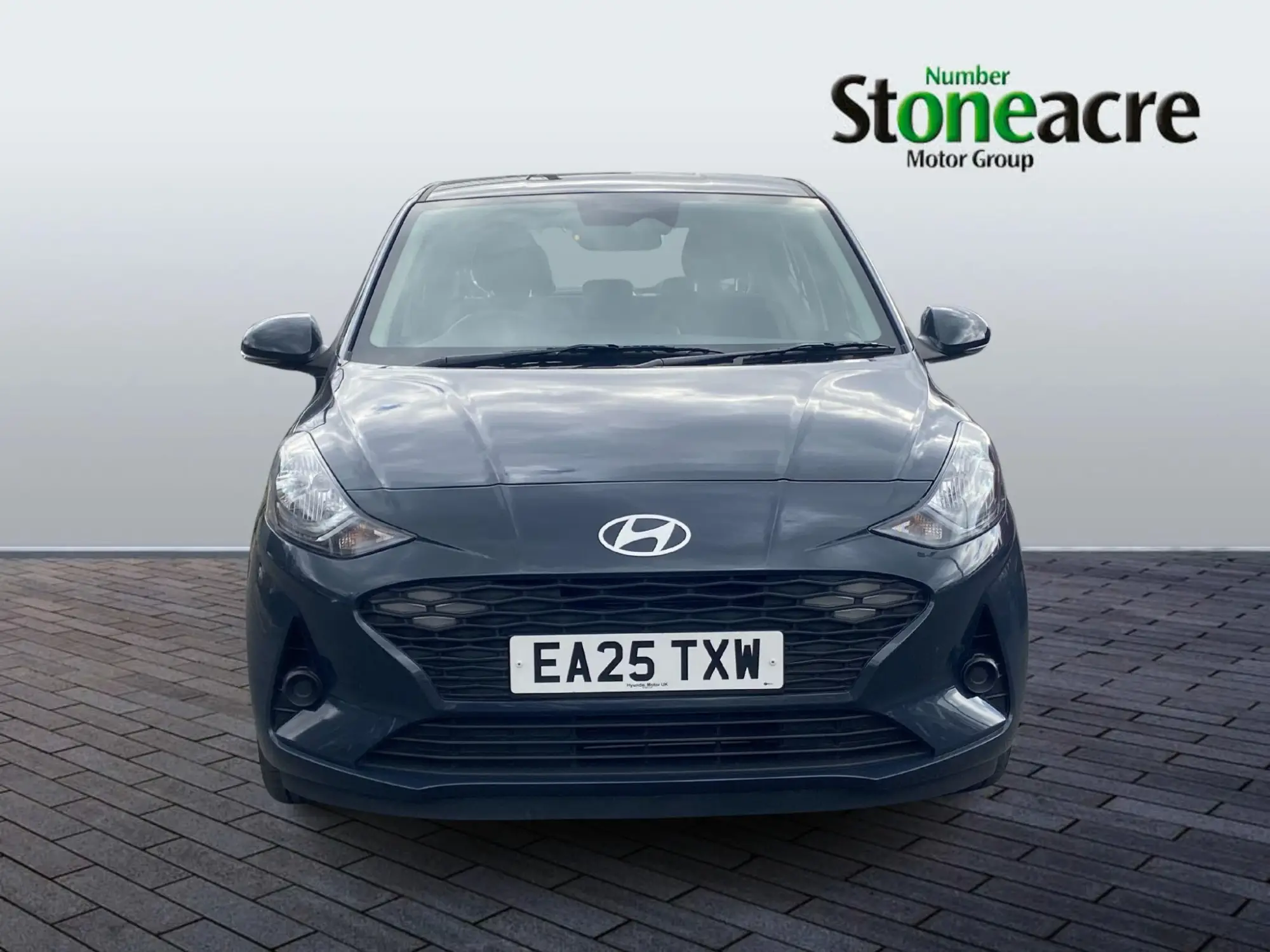 Hyundai i10 Image 2