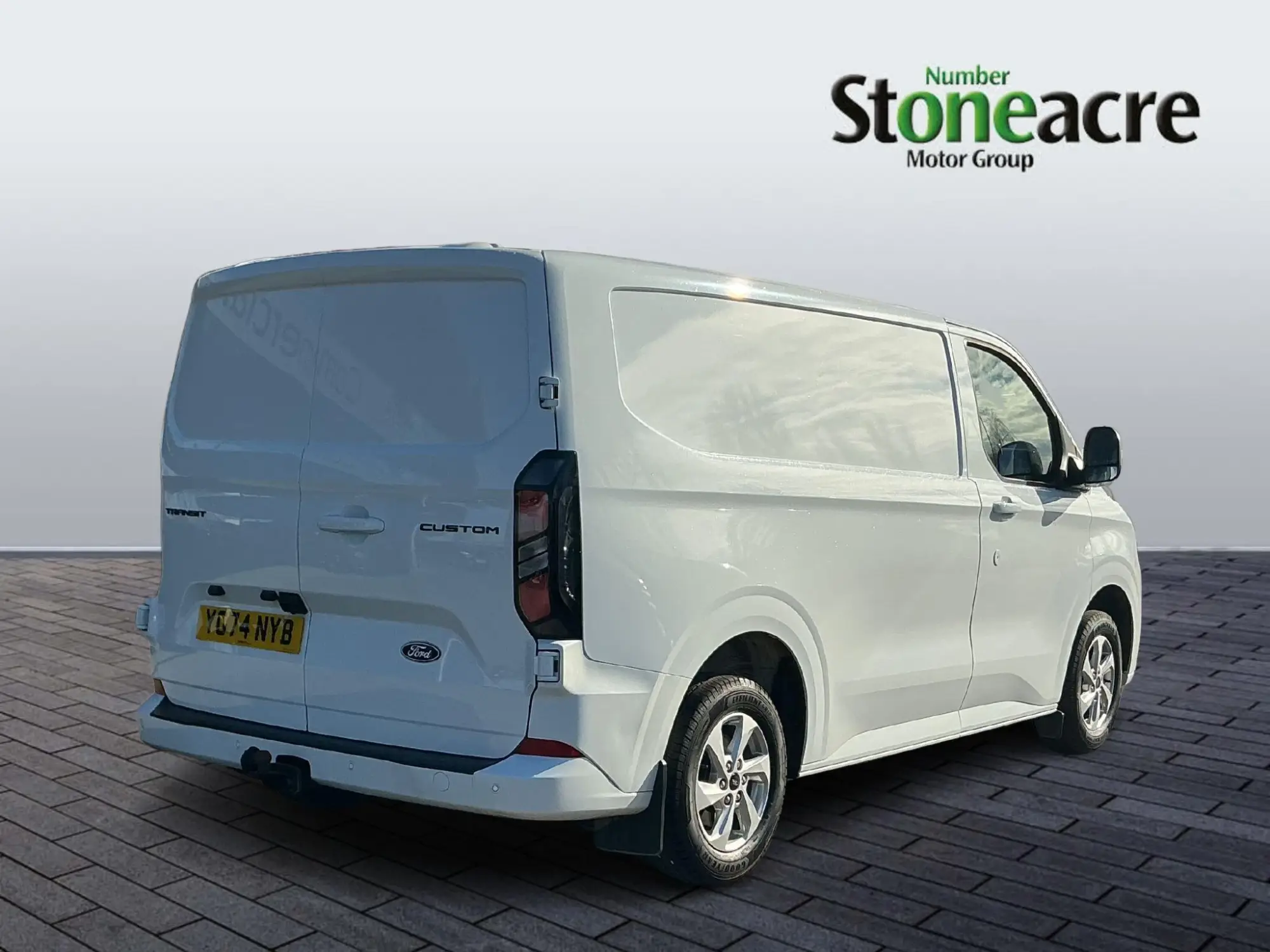Ford Transit Custom Image 3