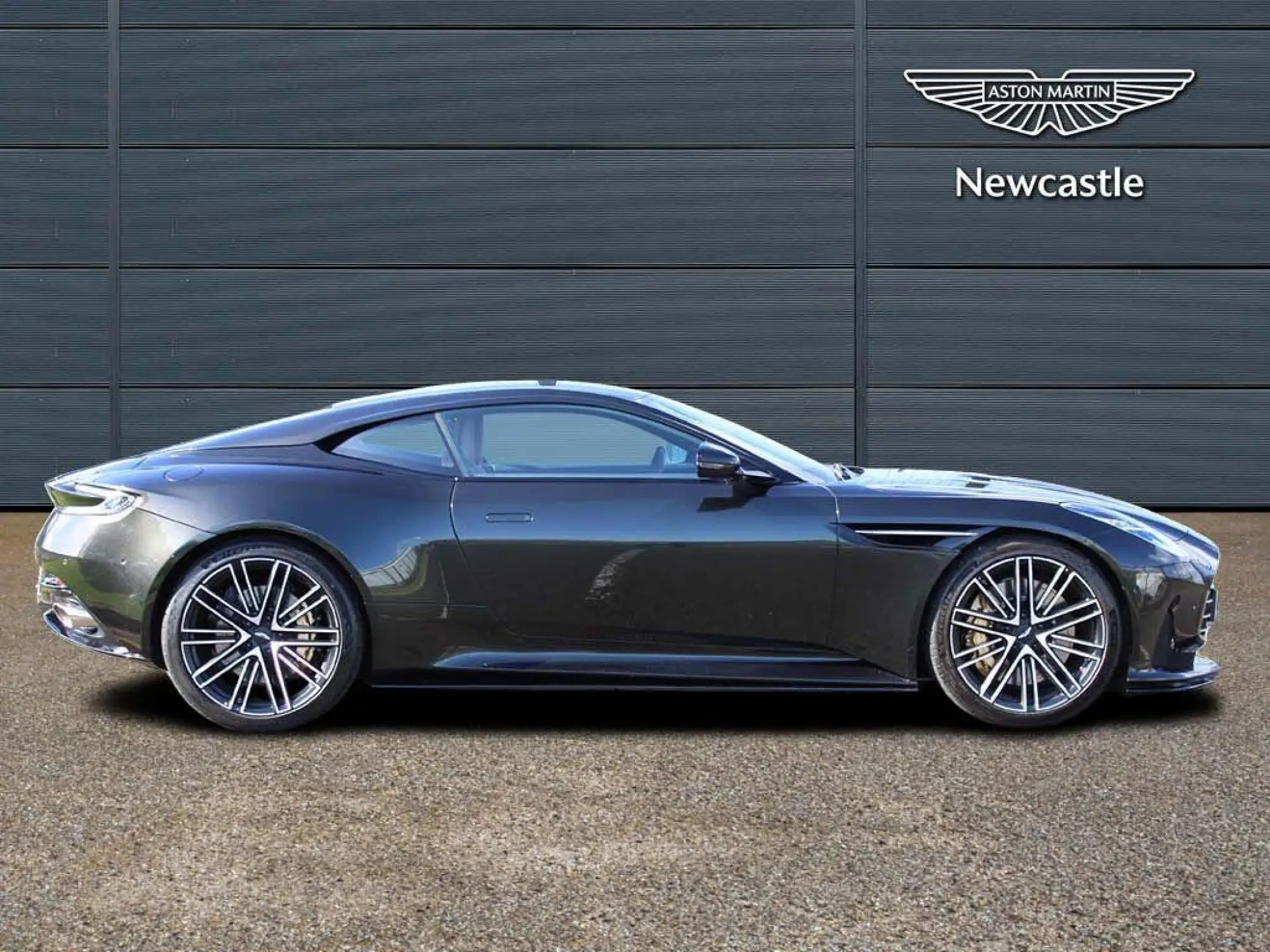 Aston Martin DB12 Image 2