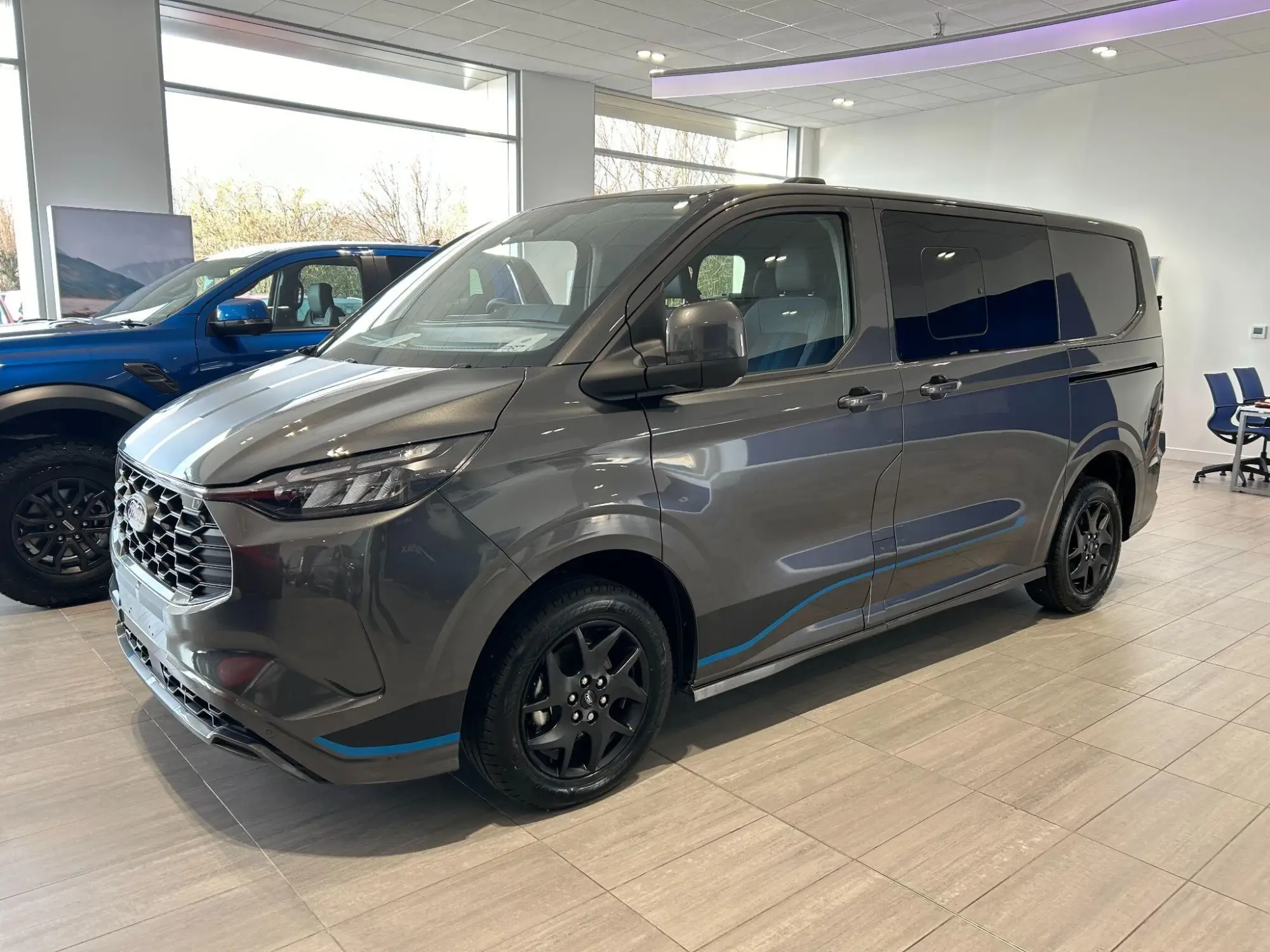 Ford Transit Custom Image 2
