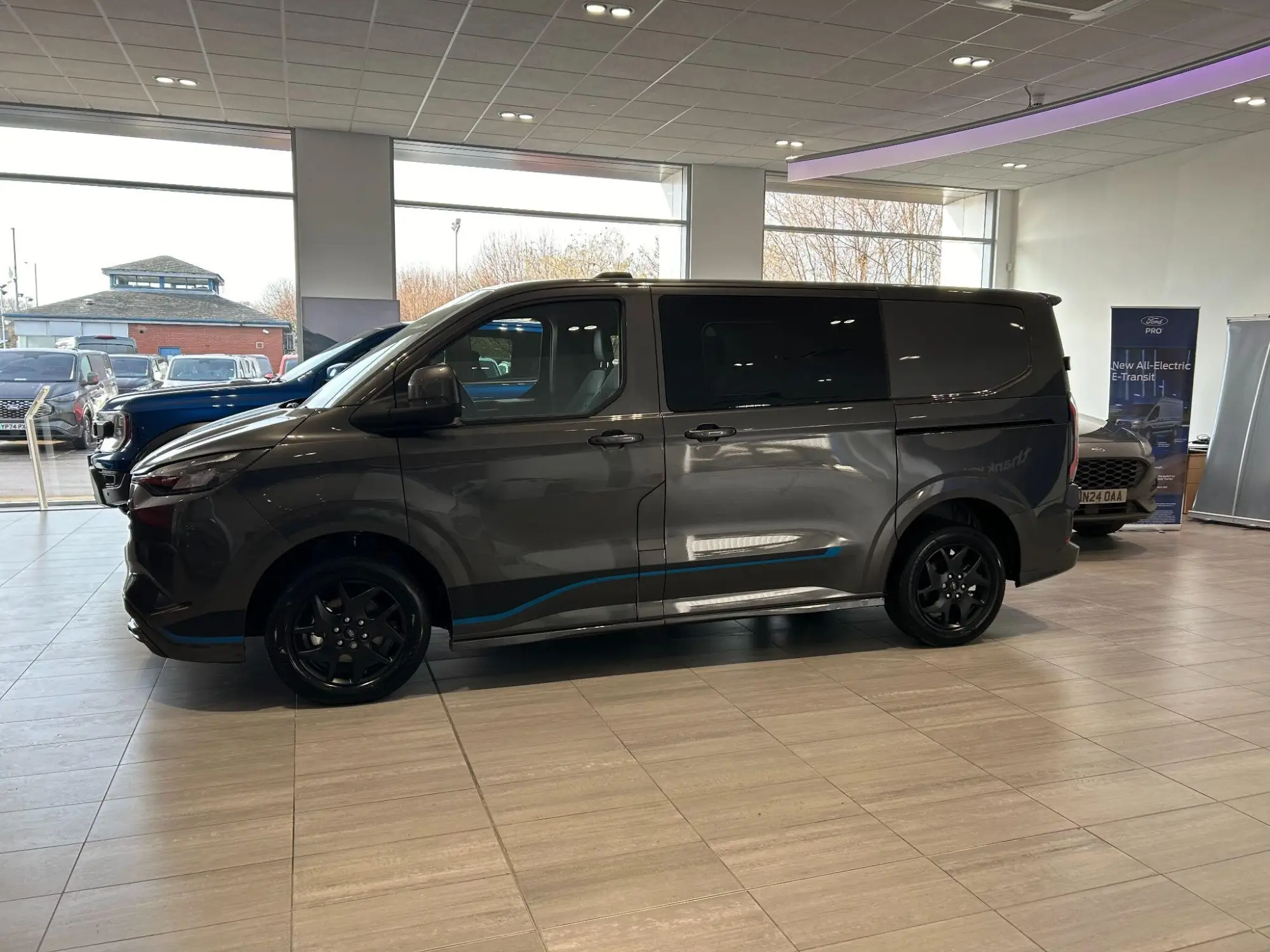 Ford Transit Custom Image 3