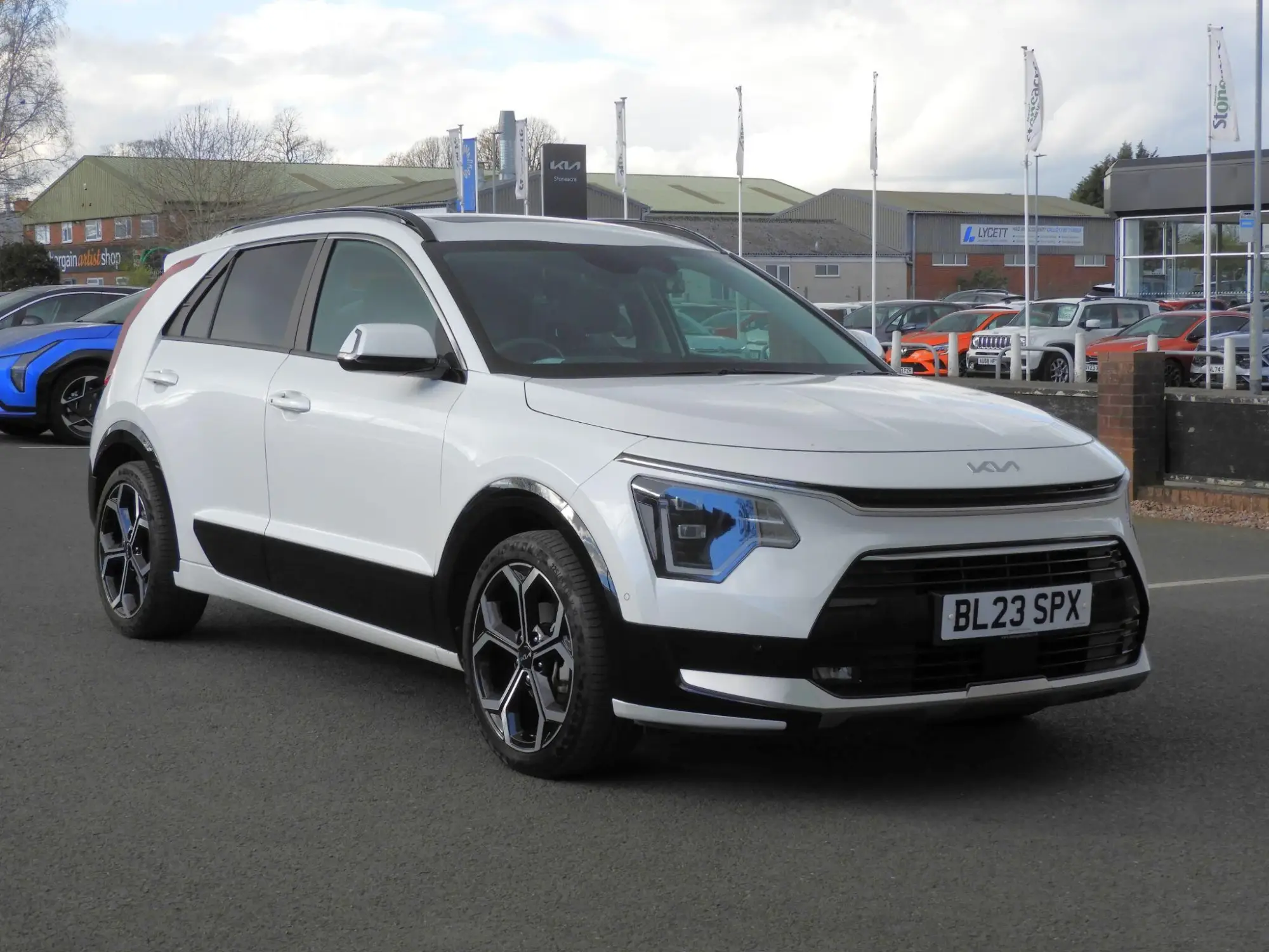 Kia Niro Hybrid 1.6 GDi Hybrid 4 5dr DCT BL23SPX Image 1