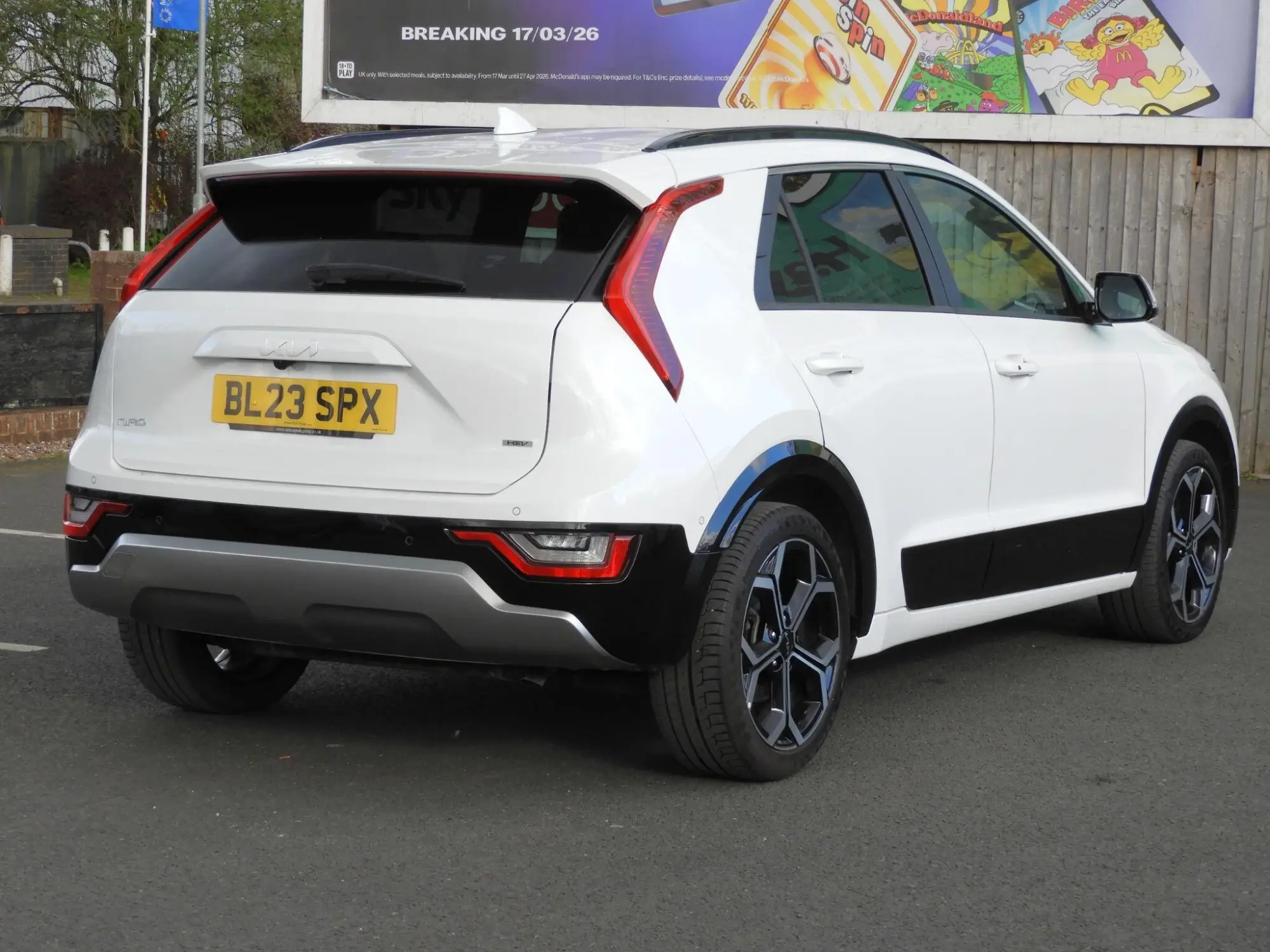 Kia Niro Hybrid 1.6 GDi Hybrid 4 5dr DCT BL23SPX Image 3