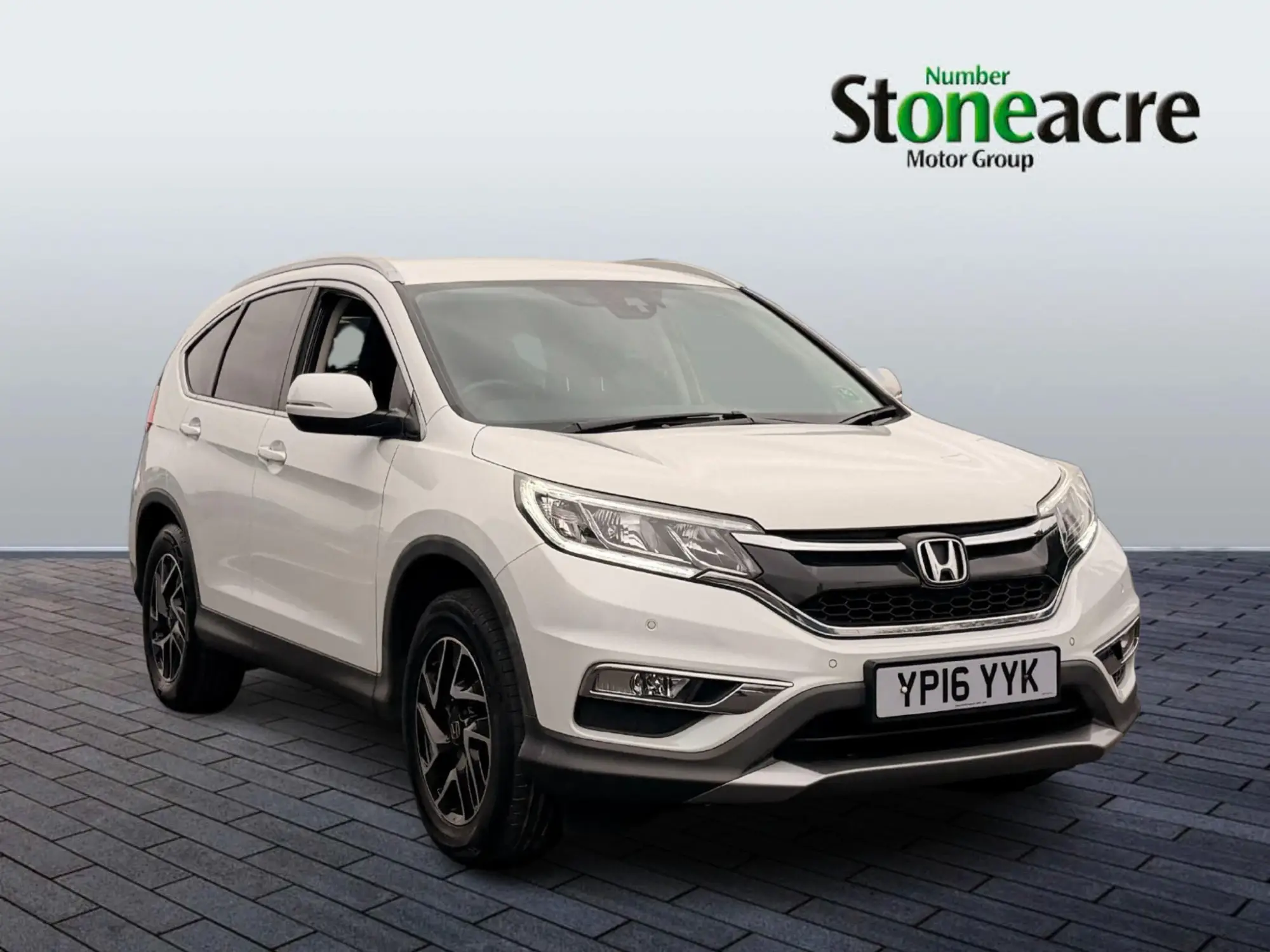 Honda CR-V 2.0 i-VTEC SE Plus 4WD Euro 6 (s/s) 5dr YP16YYK Image 1