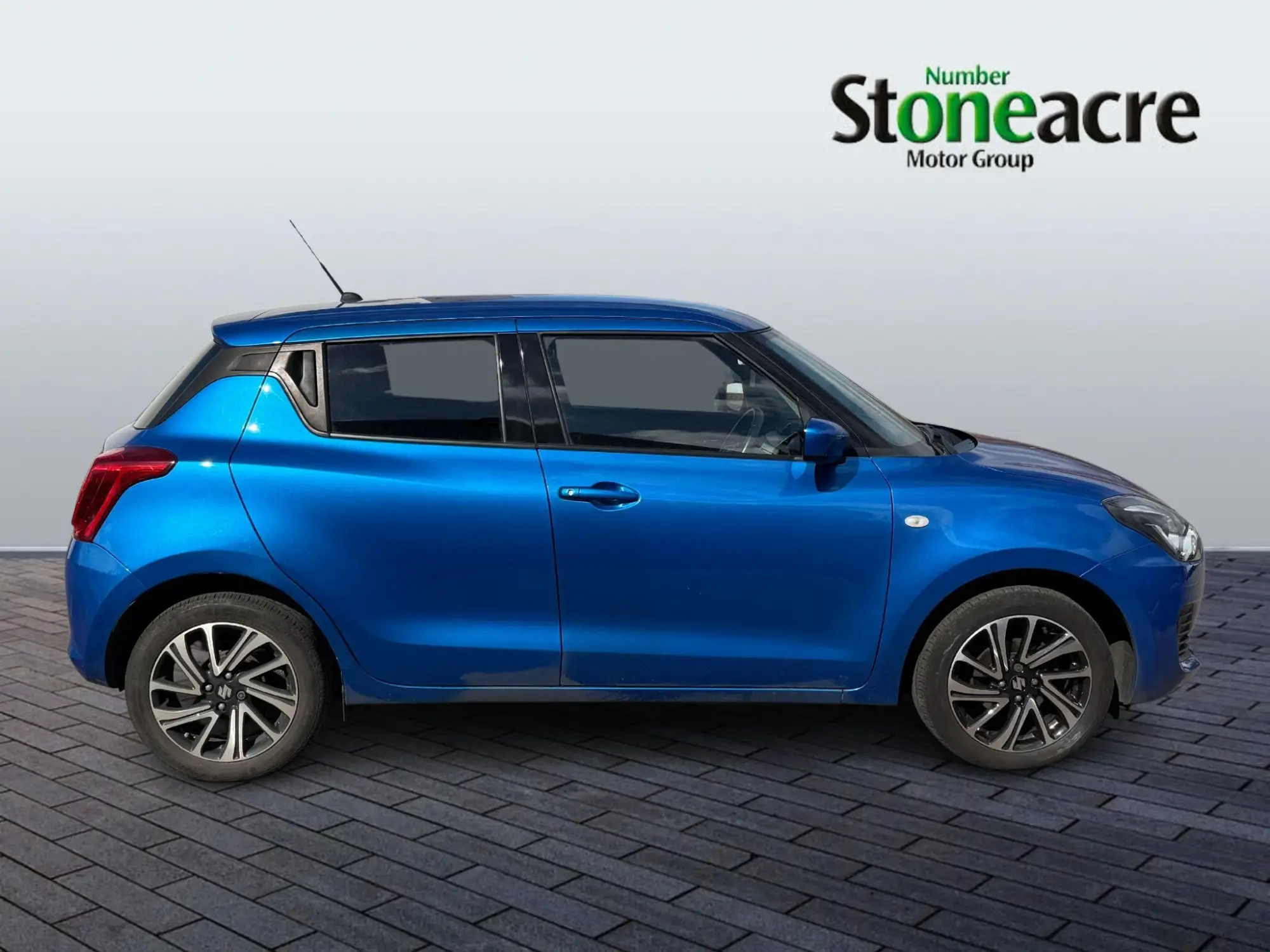 Suzuki Swift Image 2