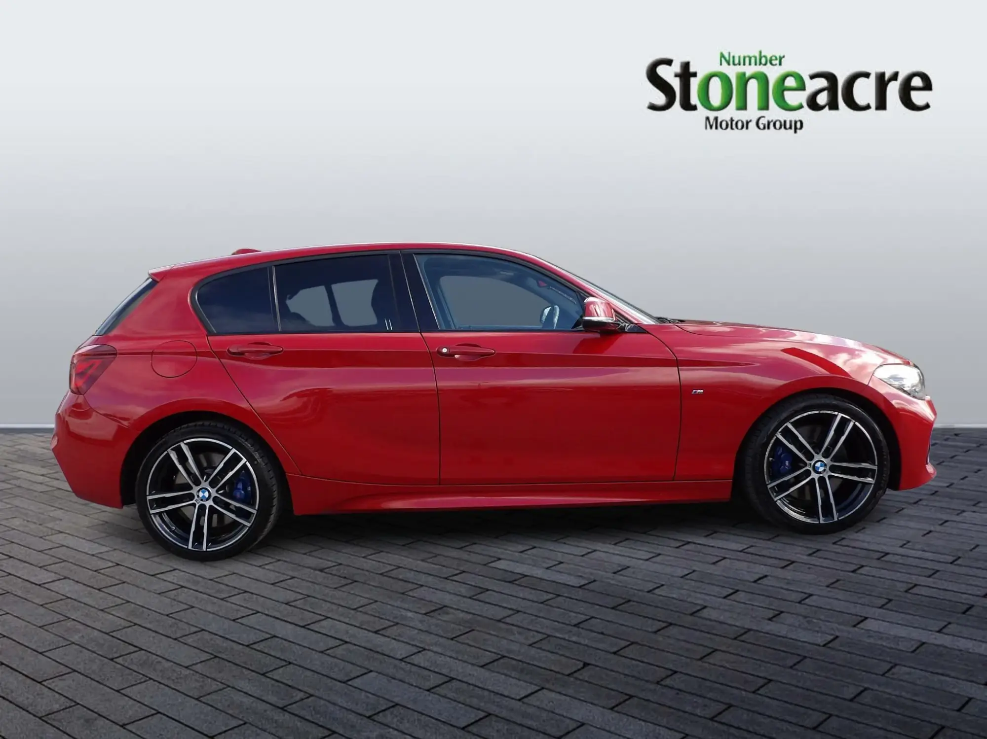 BMW 1 Series 118i M Sport Shadow Edition 5-door VL19HGK Image 2