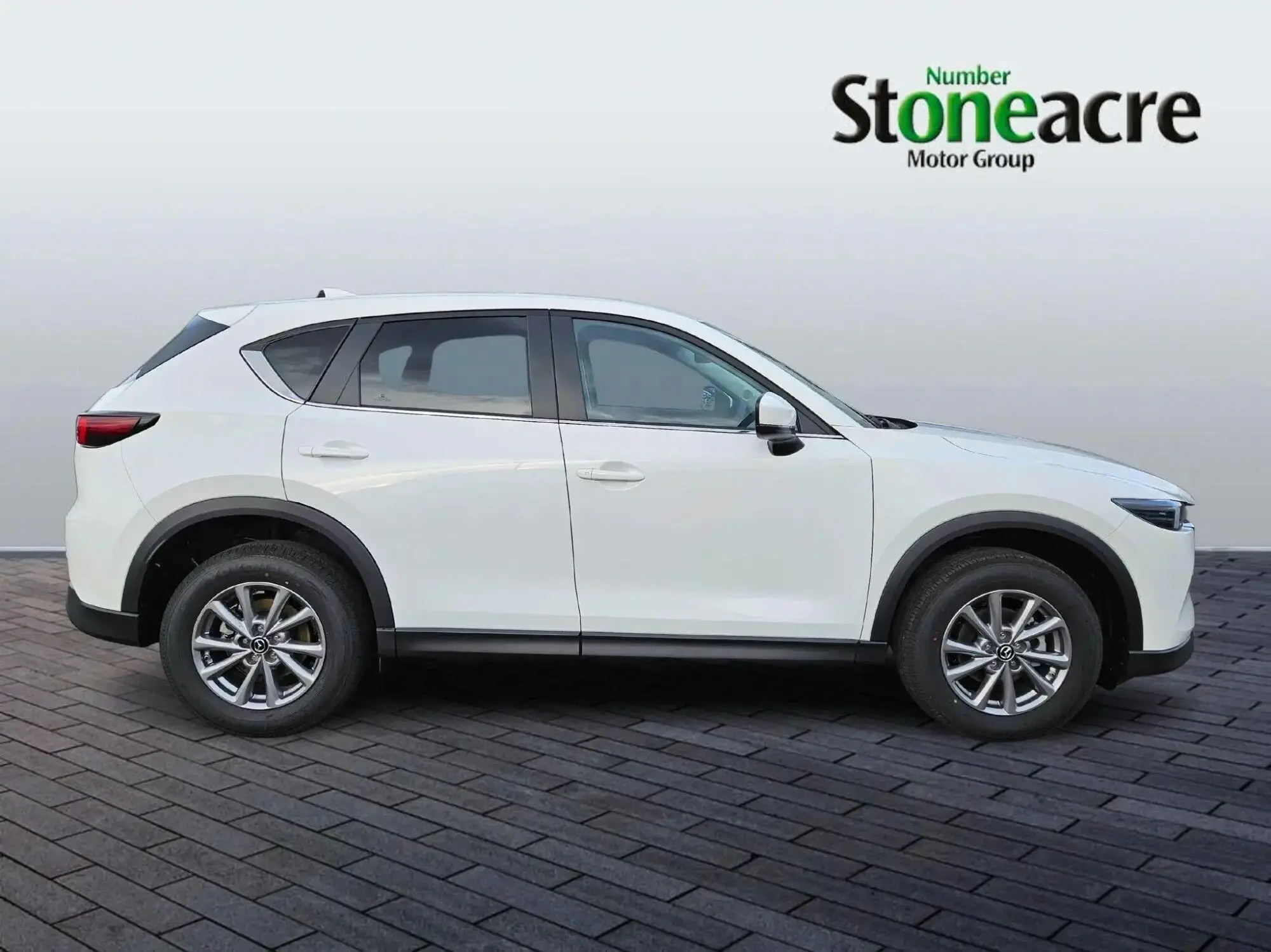 Mazda CX-5 2.0 e-SKYACTIV-G MHEV Centre-Line Euro 6 (s/s) 5dr MT26UWG Image 2