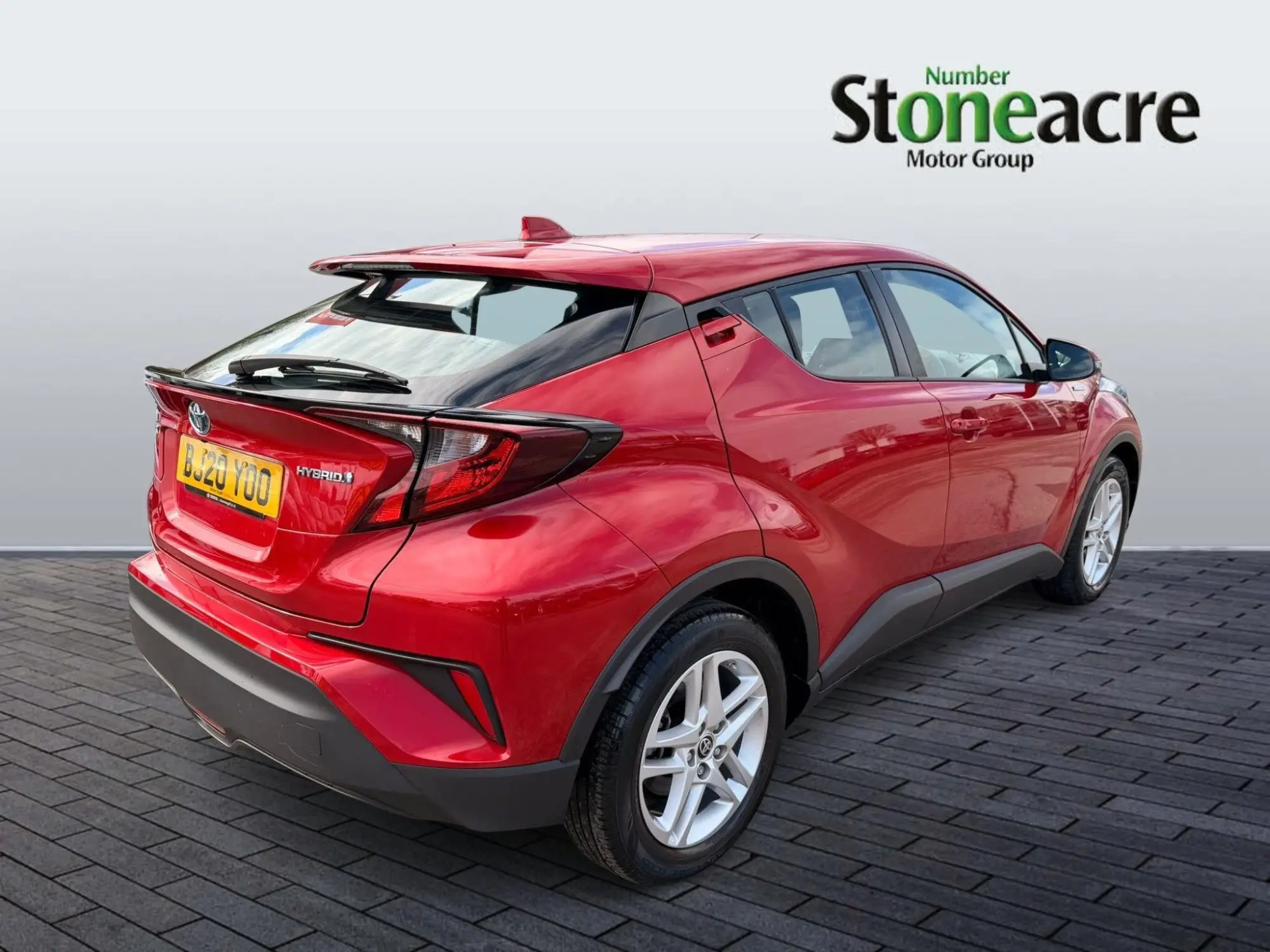 Toyota C-HR Self-Charging Hybrid 1.8 VVT-h Icon SUV 5dr Petrol Hybrid CVT Euro 6 (s/s) (122 ps) BJ20YOO Image 3