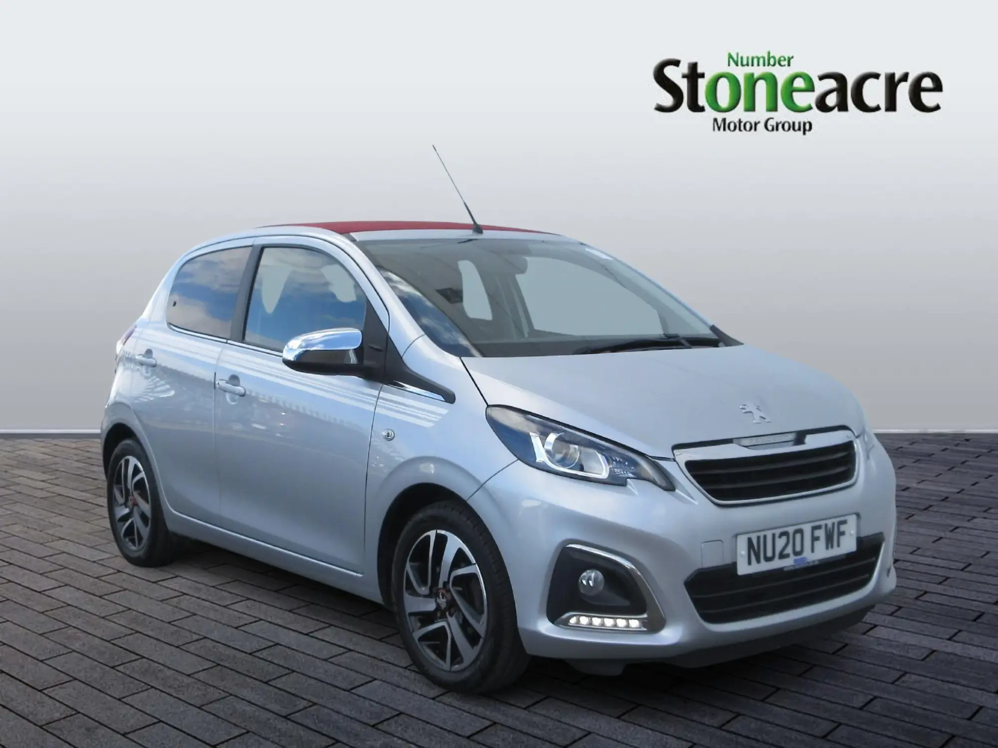 Peugeot 108 Top! Cabrio 1.0 Collection Top! 5dr Petrol Manual Euro 6 (s/s) (72 ps) NU20FWF Image 1