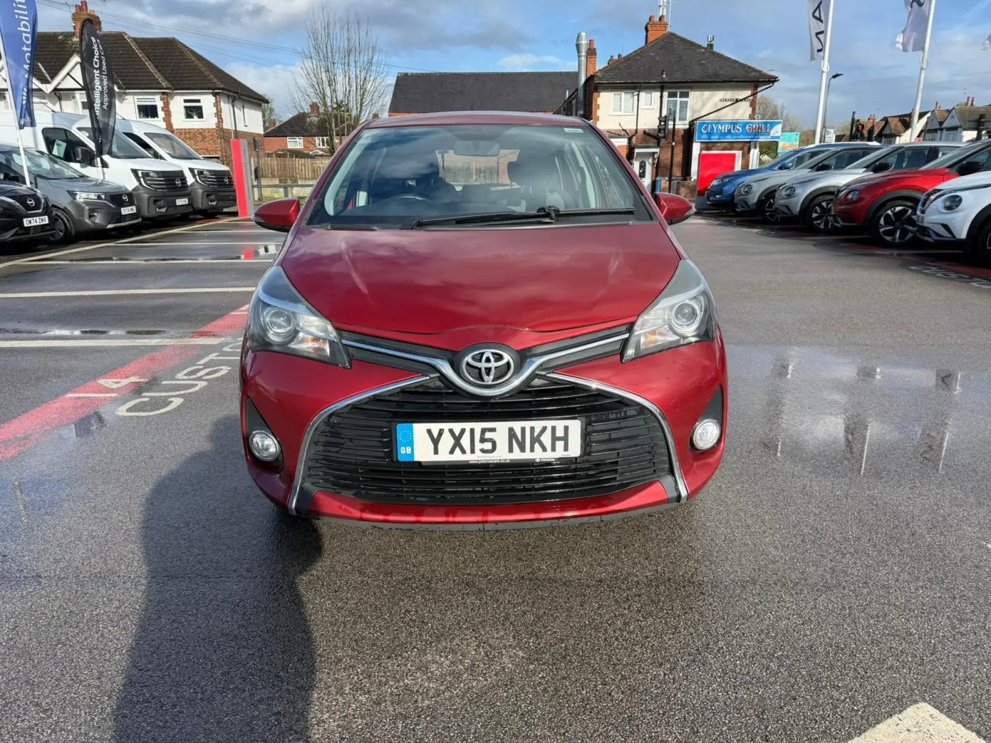 Toyota Yaris 1.33 VVT-i Icon 5dr YX15NKH Image 2