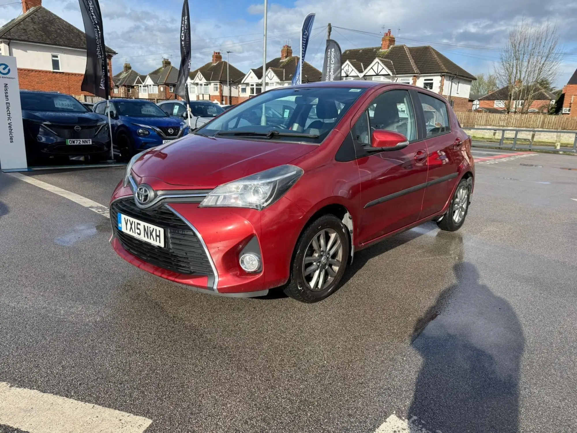 Toyota Yaris 1.33 VVT-i Icon 5dr YX15NKH Image 3