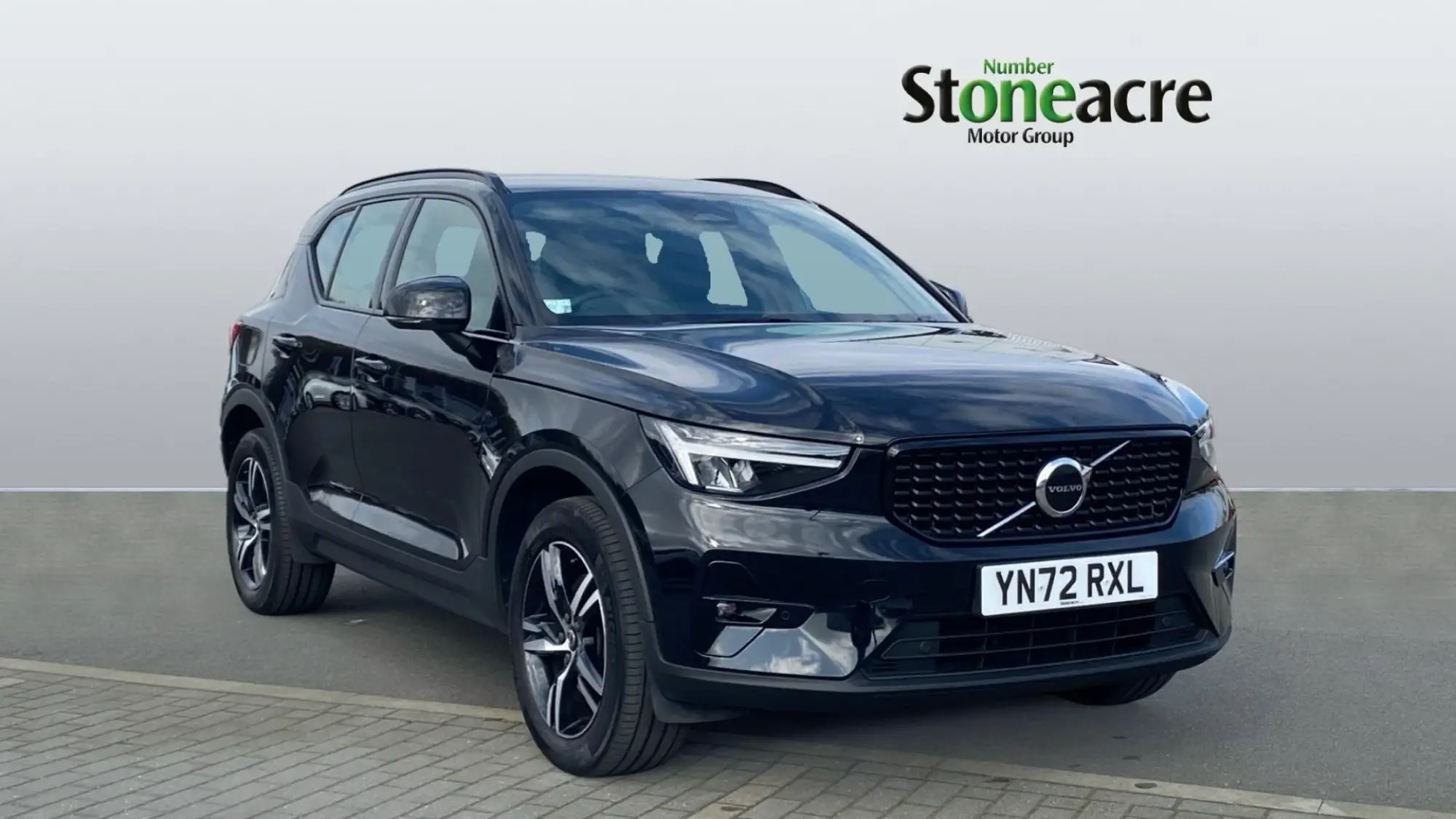 Volvo XC40 2.0 B3P Plus Dark 5dr Auto YN72RXL Image 1