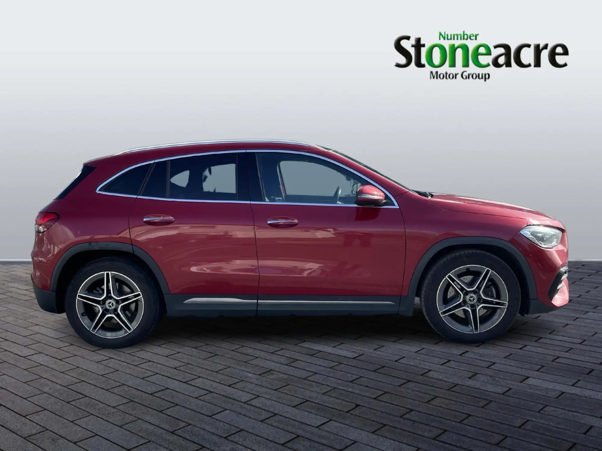 Mercedes-Benz GLA 2.0 GLA220d AMG Line (Premium Plus) 8G-DCT 4MATIC Euro 6 (s/s) 5dr KR70HZP Image 2