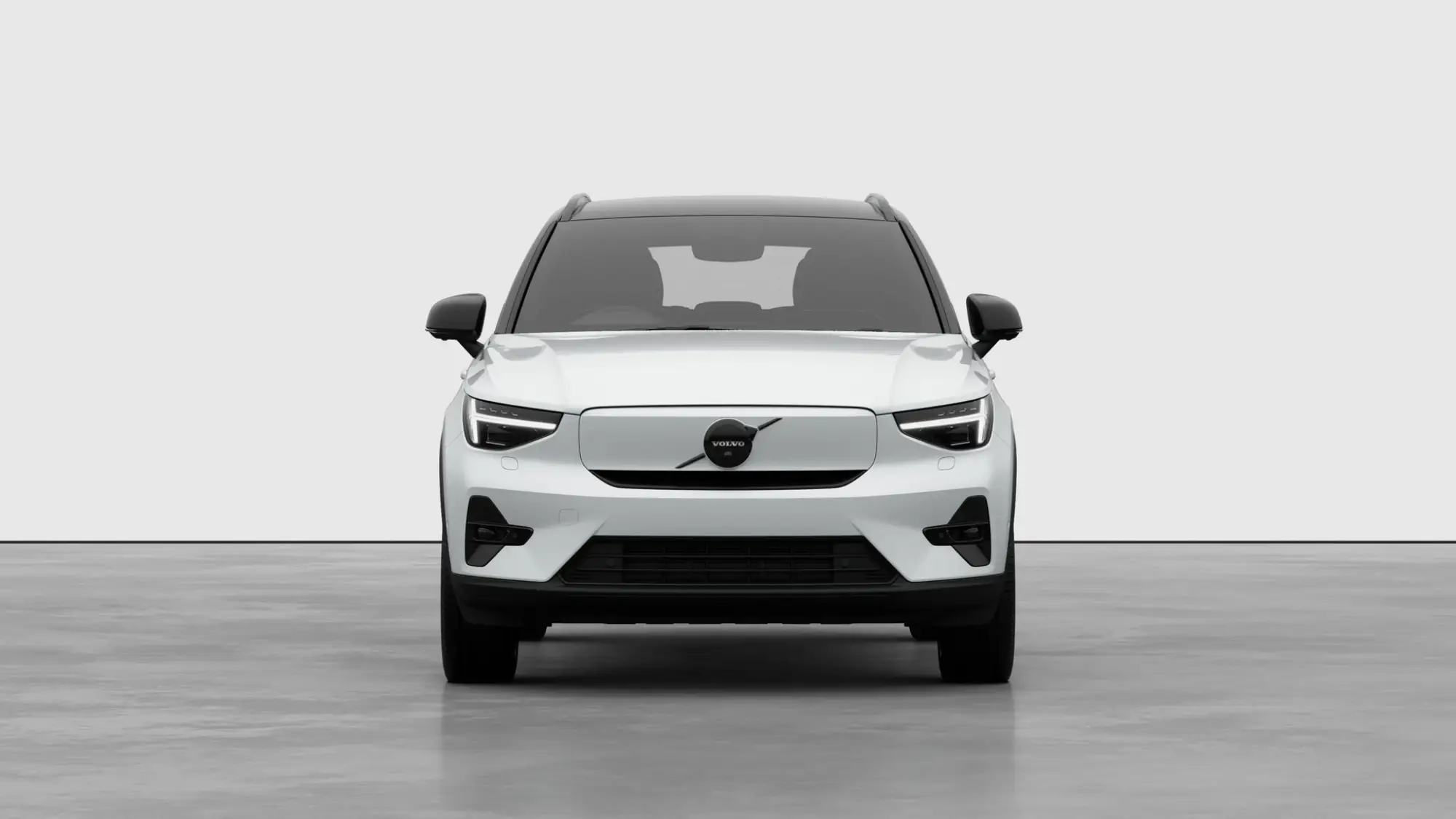 Volvo EX40 185kW Ext Range Plus Black Editon 82kWh 5dr Auto Image 2