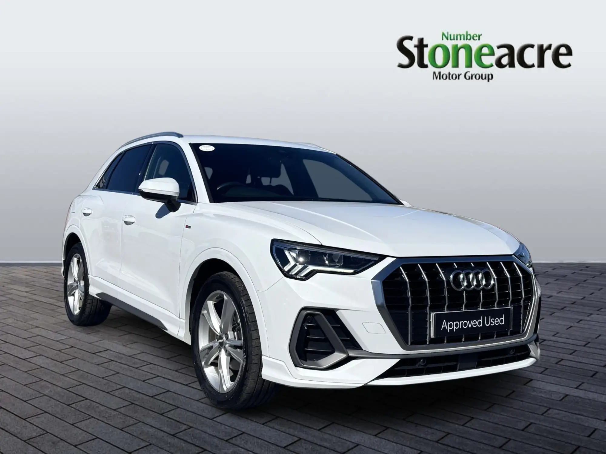 Audi Q3 1.5 TFSI CoD 35 S line S Tronic Euro 6 (s/s) 5dr NX20SGY Image 1